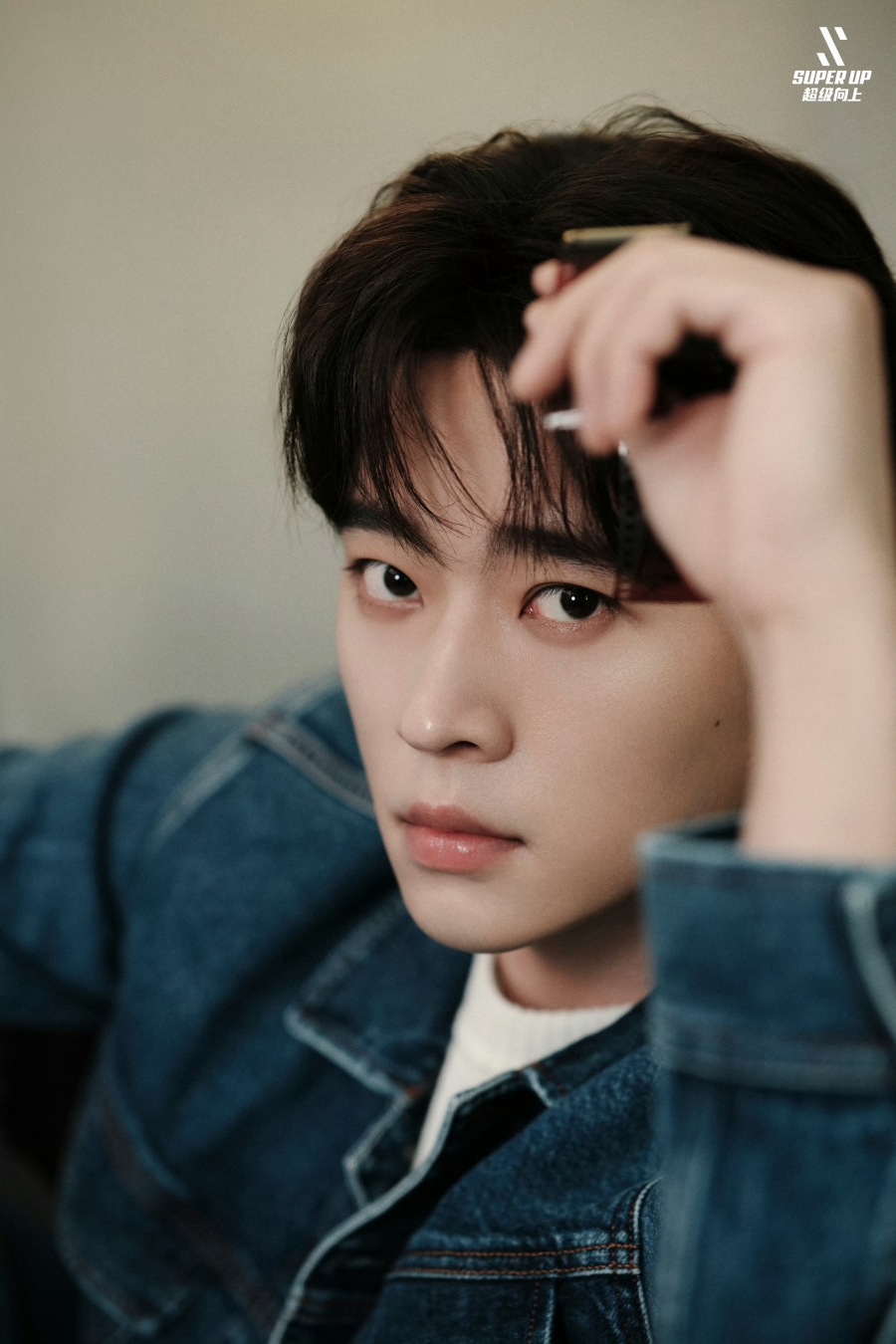 นักแสดงจีนที่ไม่ได้ใช้ชื่อจริงในวงการ