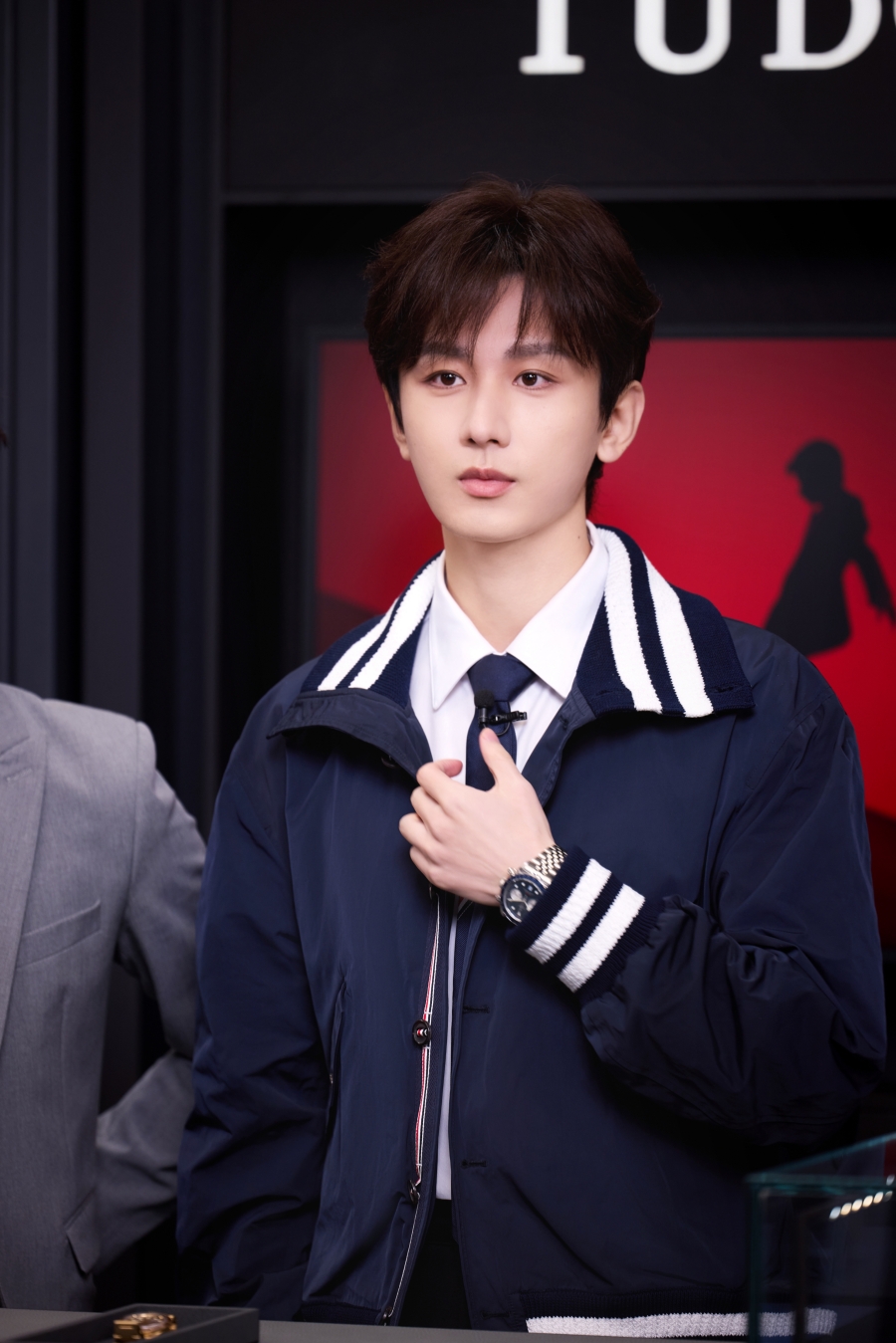 นักแสดงจีนที่ไม่ได้ใช้ชื่อจริงในวงการ