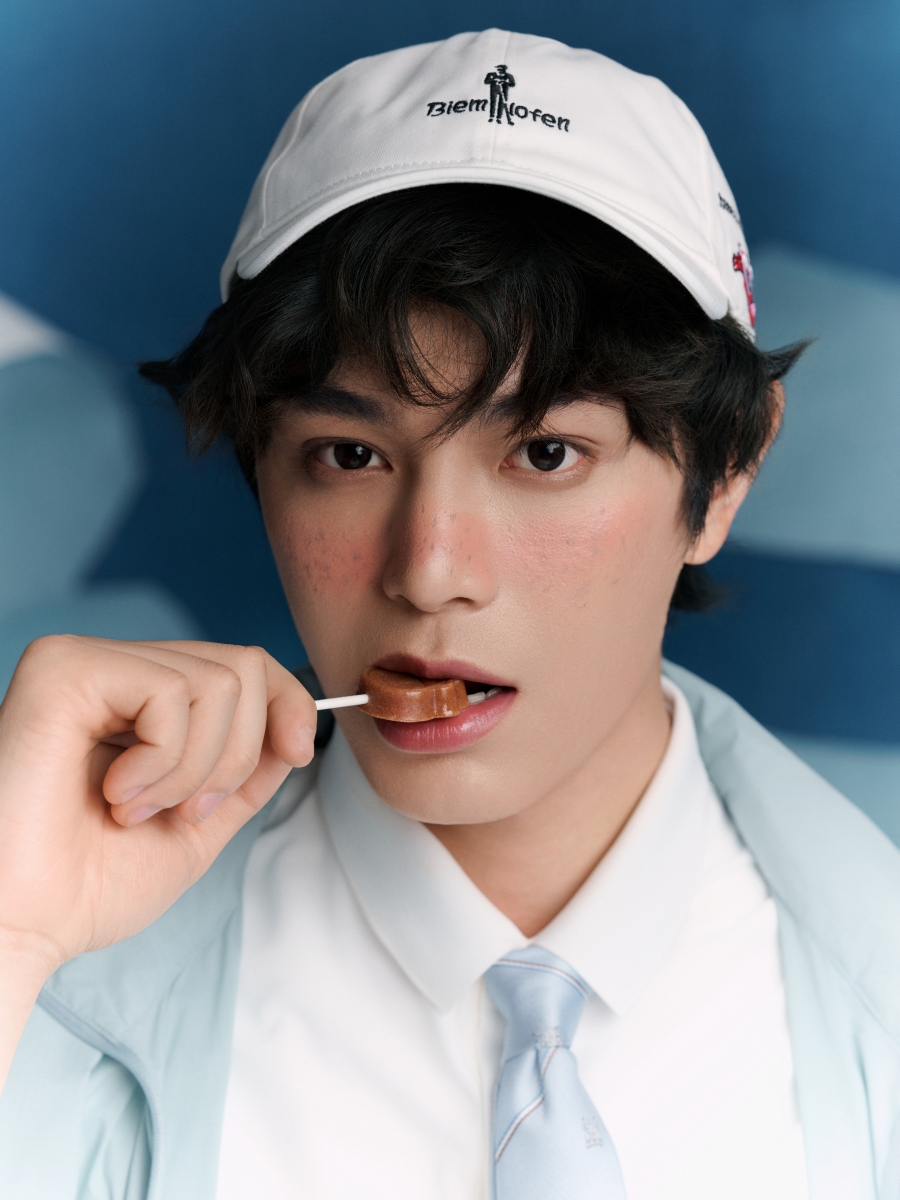 นักแสดงจีนที่ไม่ได้ใช้ชื่อจริงในวงการ