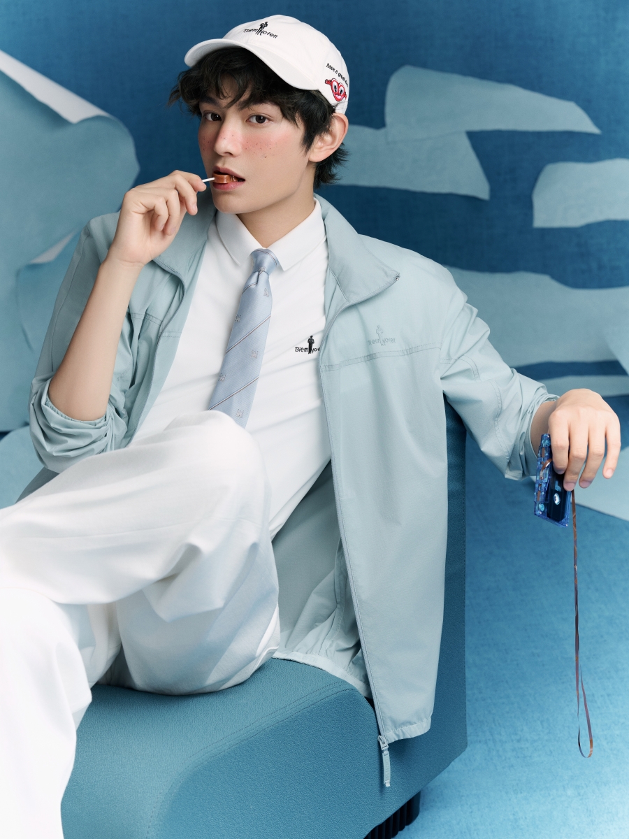 นักแสดงจีนที่ไม่ได้ใช้ชื่อจริงในวงการ