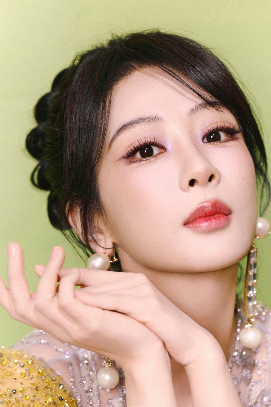 นักแสดงจีนที่ไม่ได้ใช้ชื่อจริงในวงการ