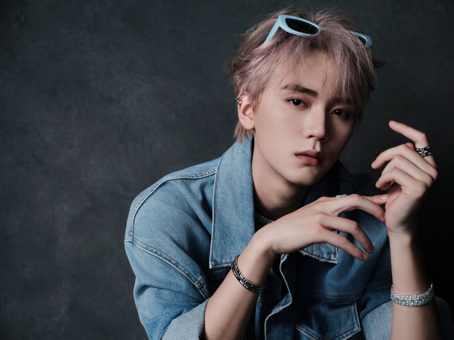 นักแสดงจีนที่ไม่ได้ใช้ชื่อจริงในวงการ