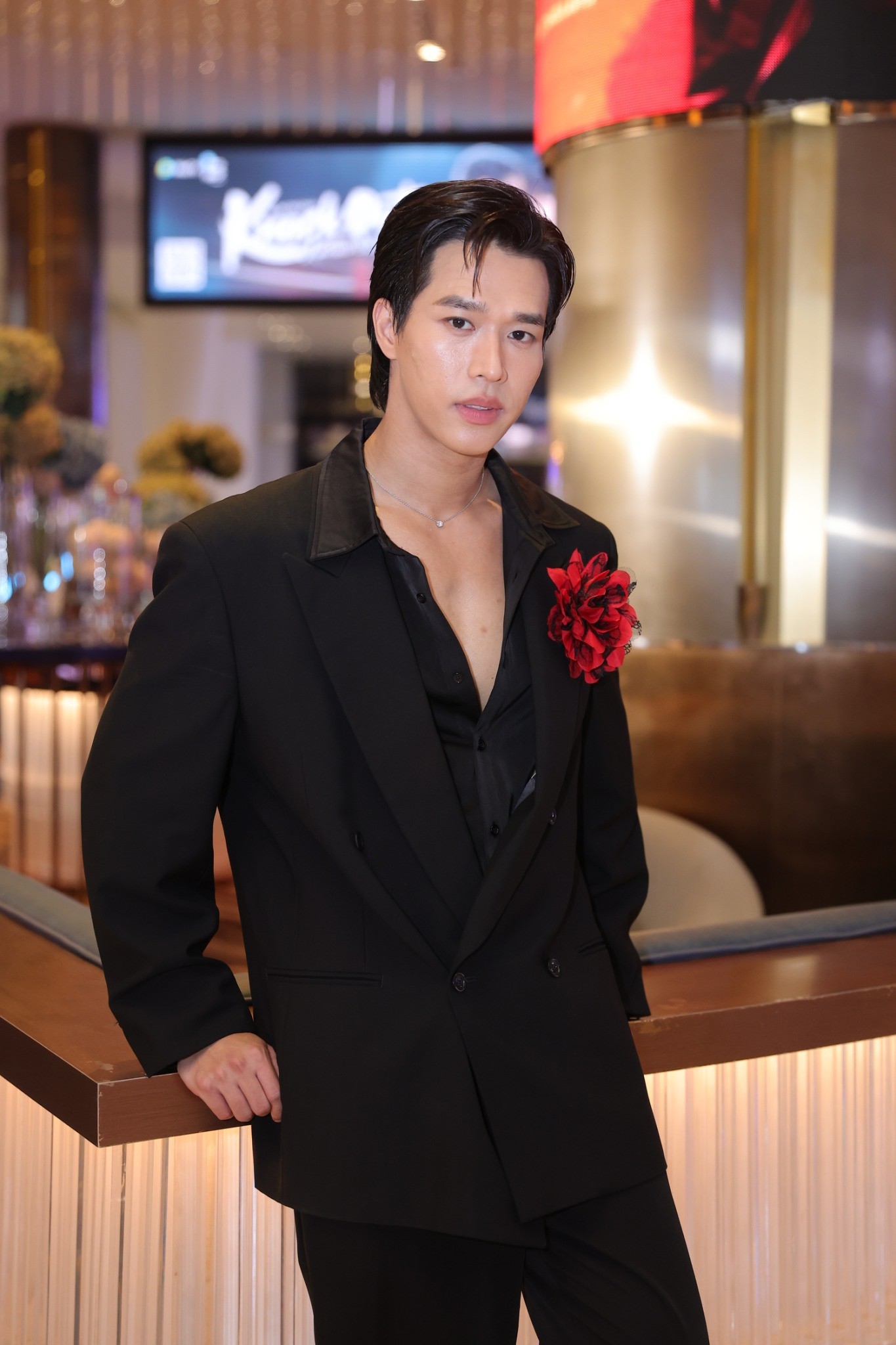 กันเนอร์-ไนซ์ เปิดตัว knock out หมัดน็อกล็อกหัวใจ