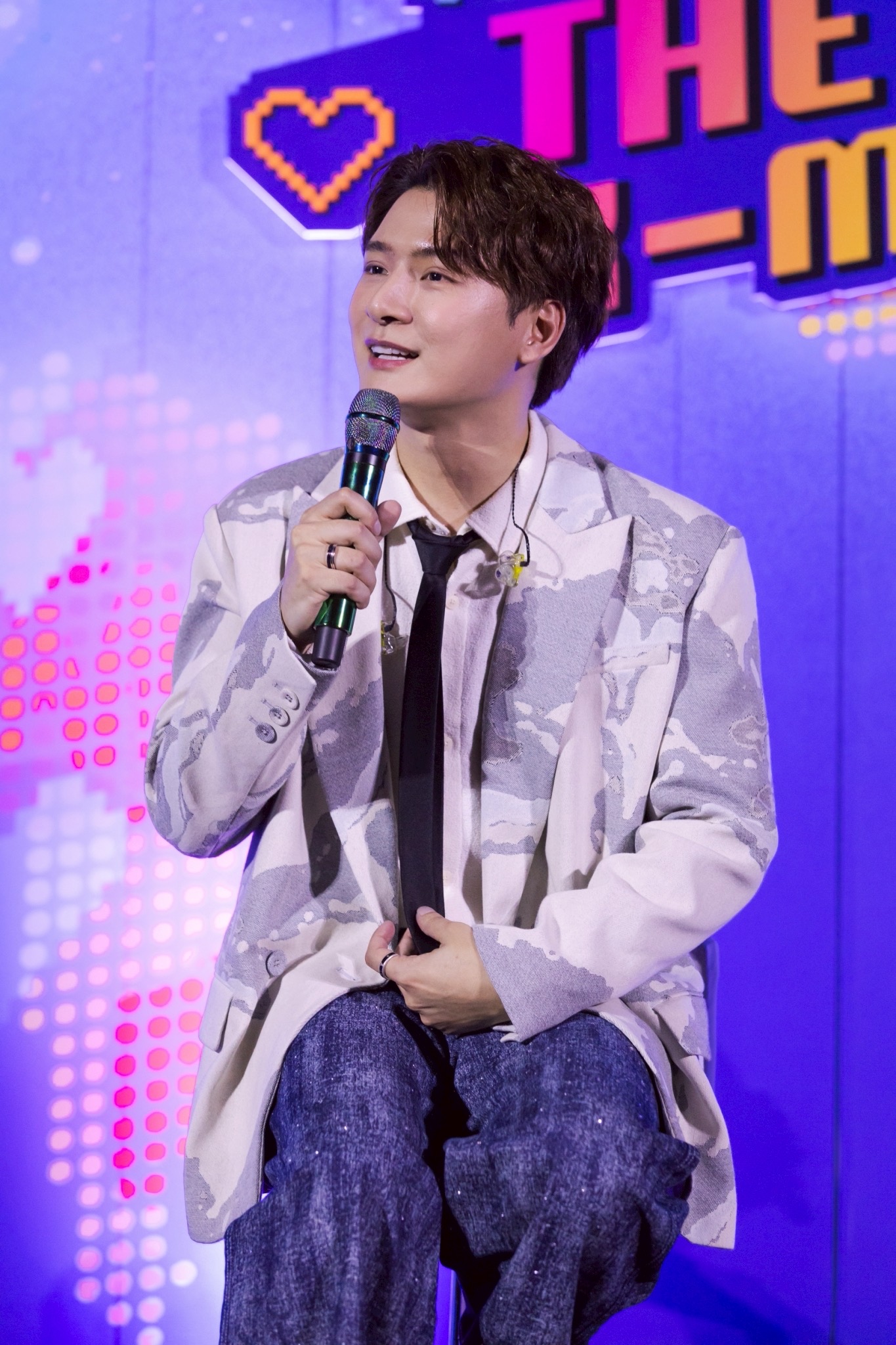 คริส สิงโต The First Ex-Morning