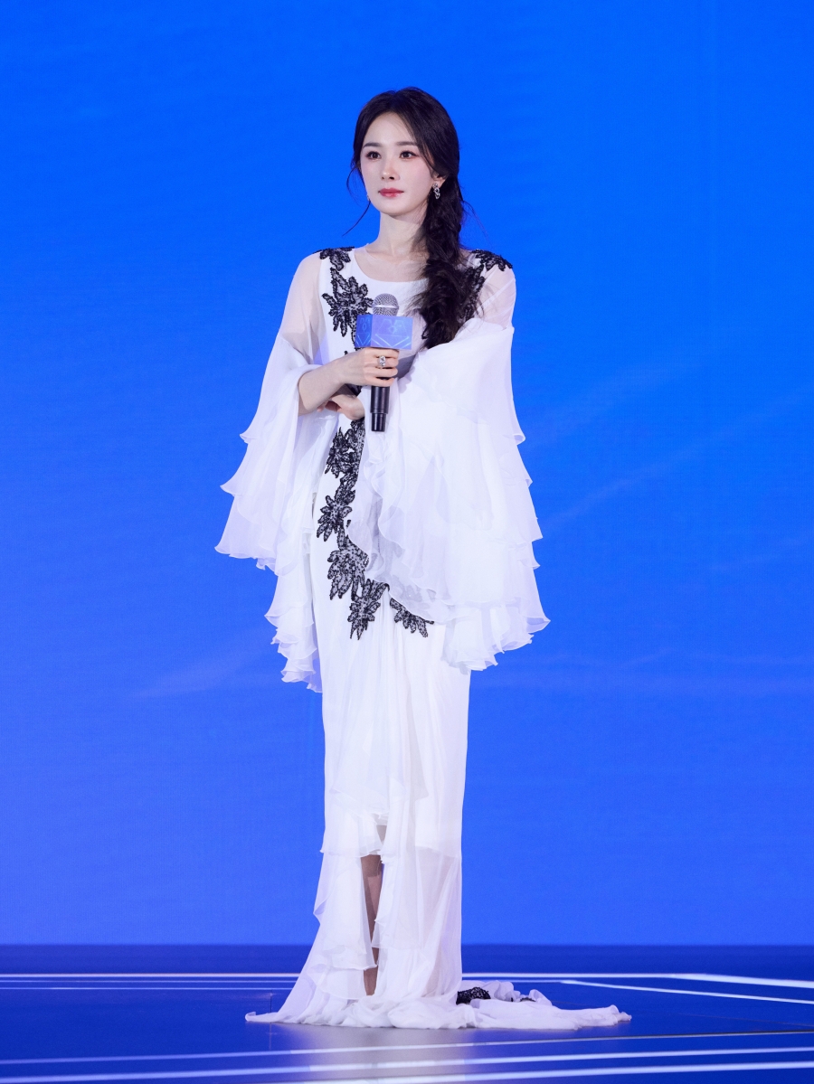 ดาราจีนรุ่น 85 จ้าวลี่อิ่ง-หยางมี่-แองเจล่าเบบี้