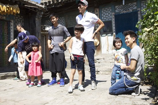 คิมิ ลูกชายของ หลินจื้ออิง ฉายแววหล่อตามพ่อ