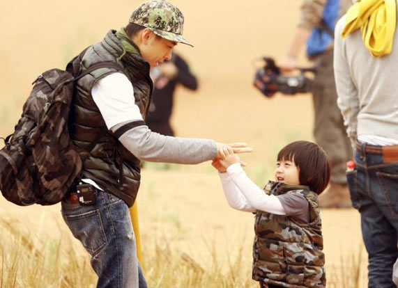 คิมิ ลูกชายของ หลินจื้ออิง ฉายแววหล่อตามพ่อ