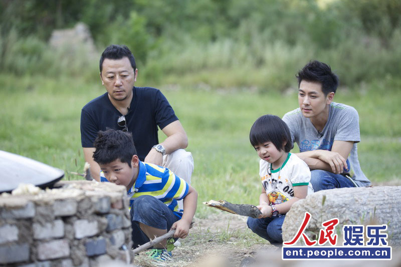 คิมิ ลูกชายของ หลินจื้ออิง ฉายแววหล่อตามพ่อ