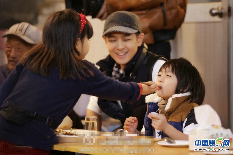 คิมิ ลูกชายของ หลินจื้ออิง ฉายแววหล่อตามพ่อ