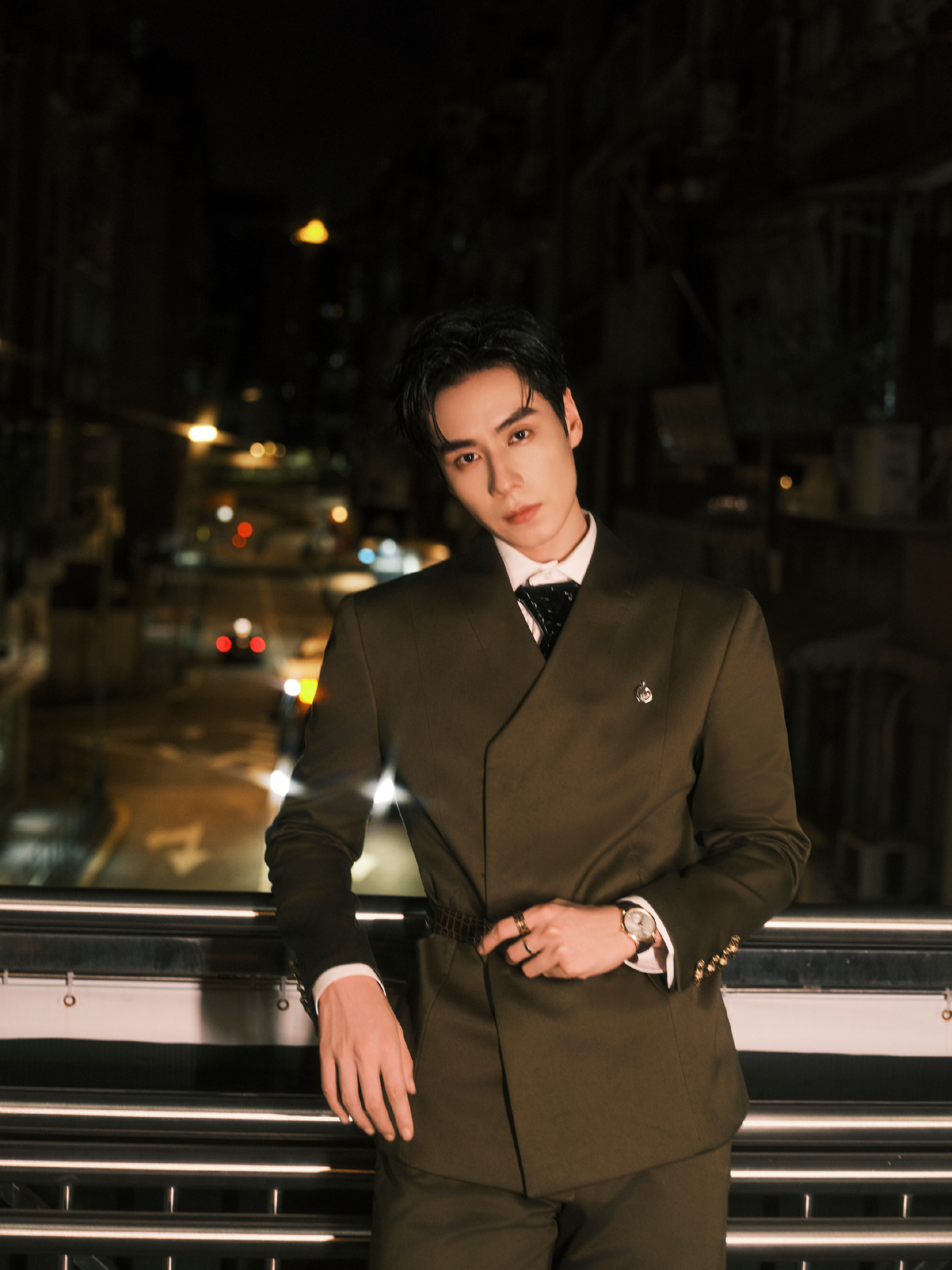 หูอี้เทียน พระเอกจีนล่าสุด