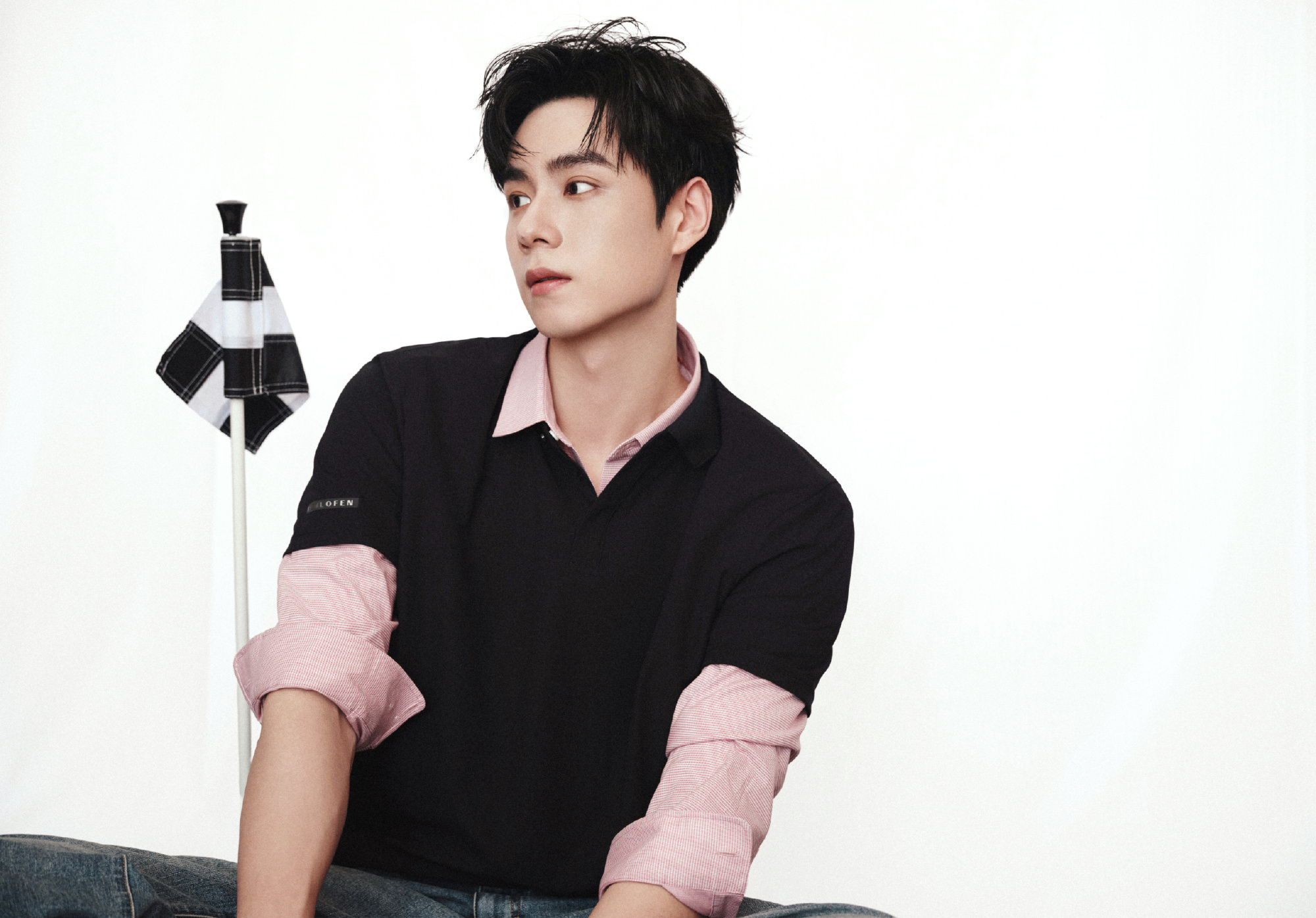 หูอี้เทียน พระเอกจีนล่าสุด