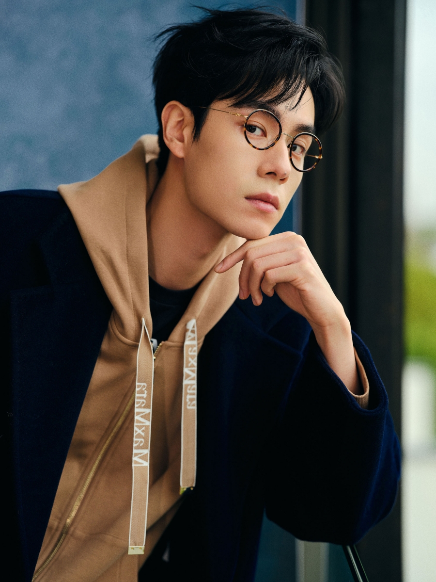 ประวัติ หูอี้เทียน Hu Yi Tian 