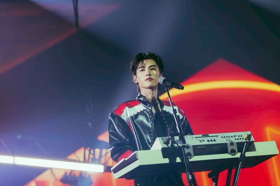 PERTH SANTA TIME STOPPER FANCON