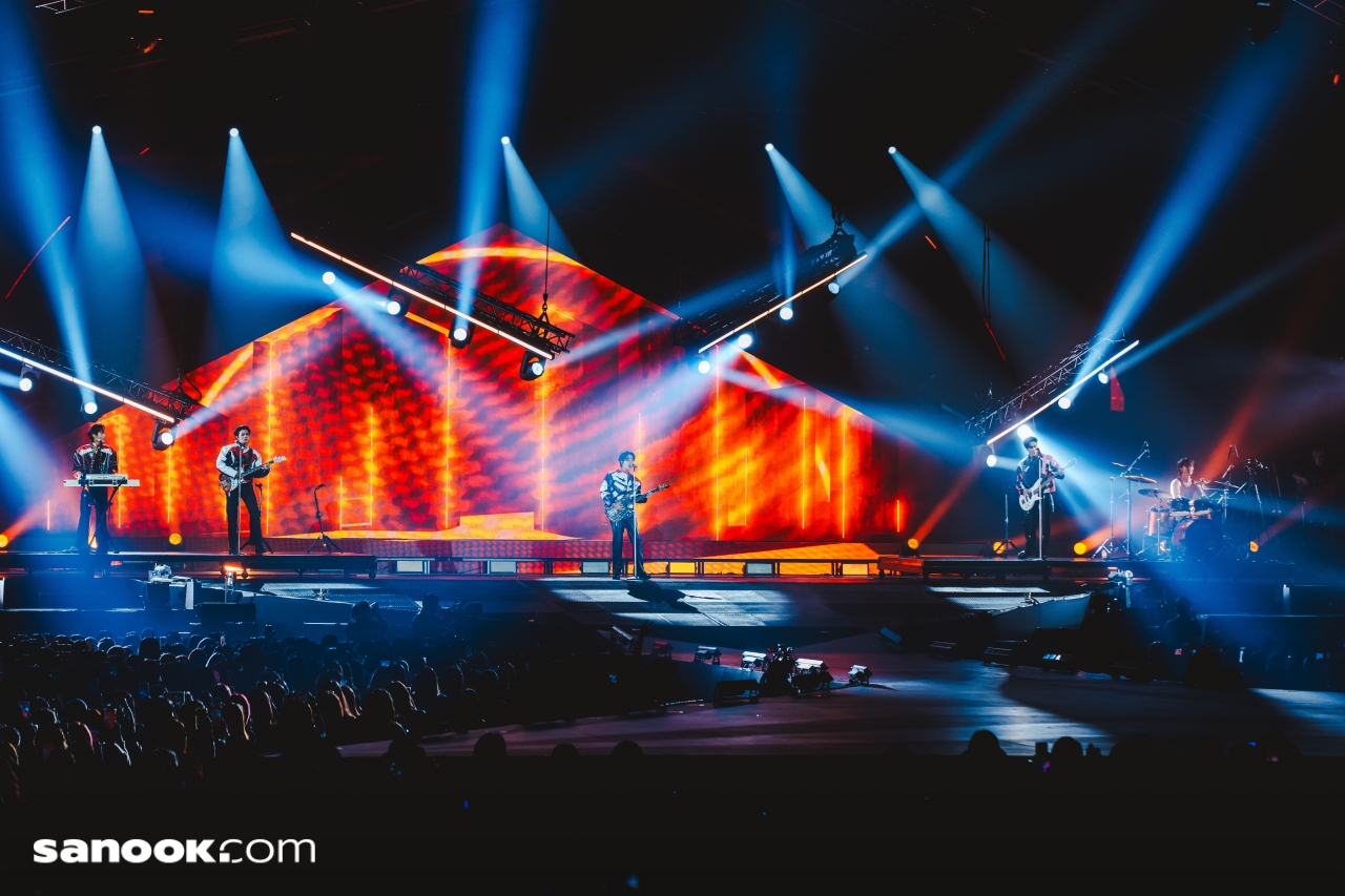 PERTH SANTA TIME STOPPER FANCON