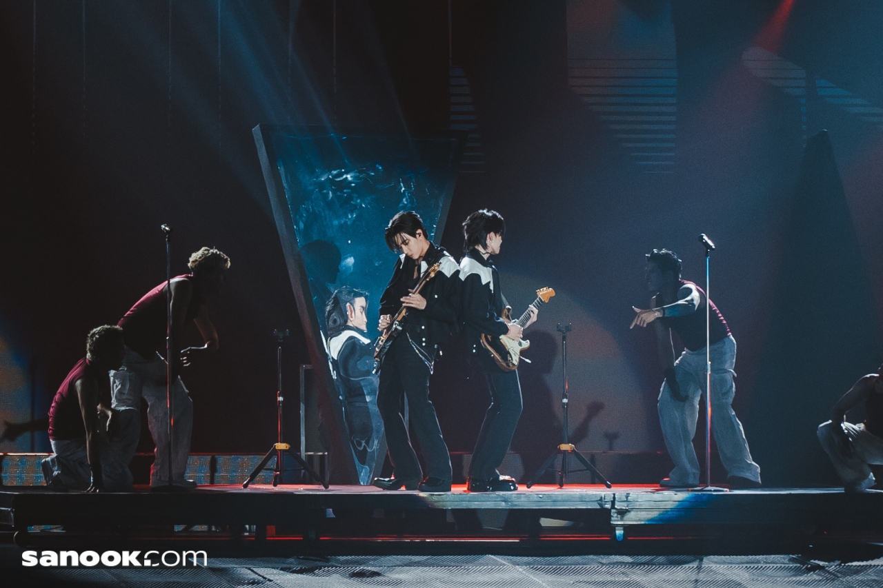 PERTH SANTA TIME STOPPER FANCON