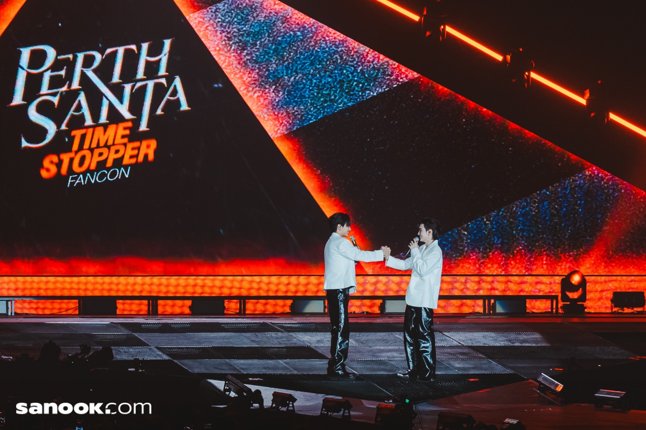 PERTH SANTA TIME STOPPER FANCON