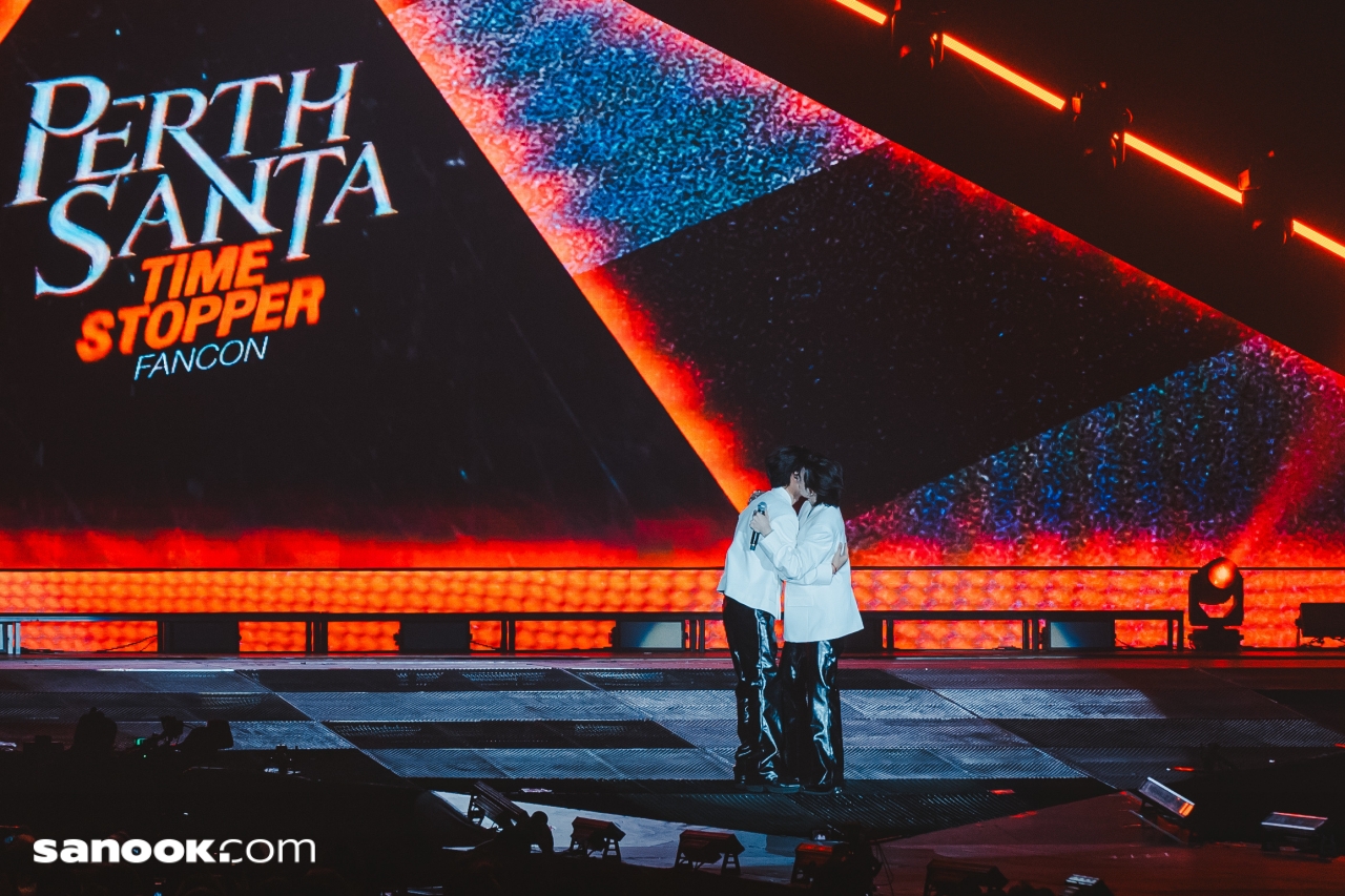 PERTH SANTA TIME STOPPER FANCON