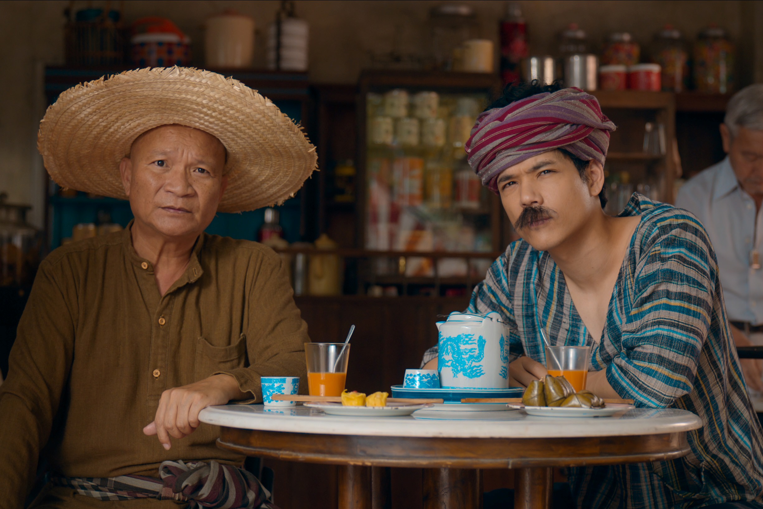 เขาชุมทอง คะนองชุมโจร