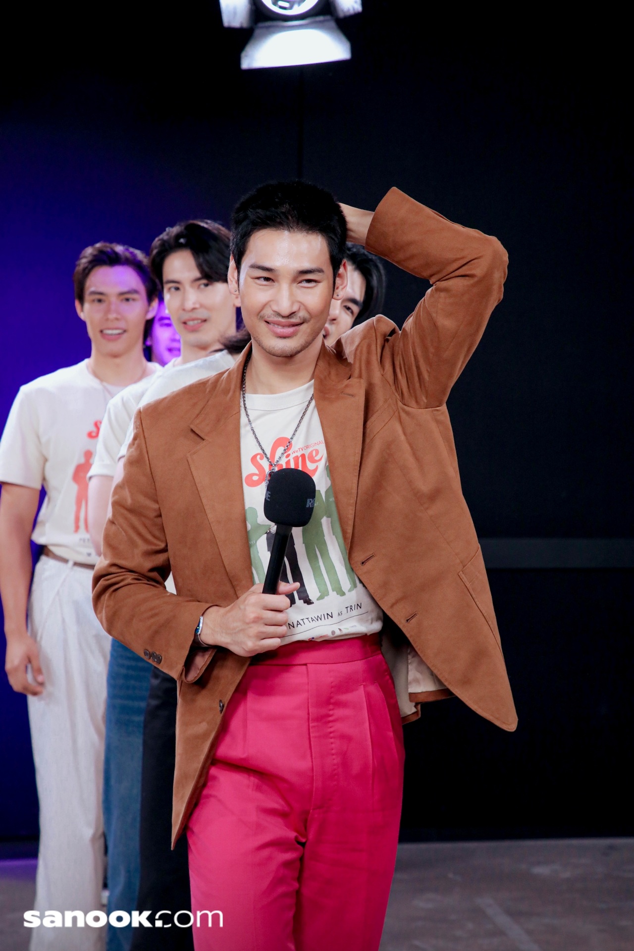 sanook ask back - Shine