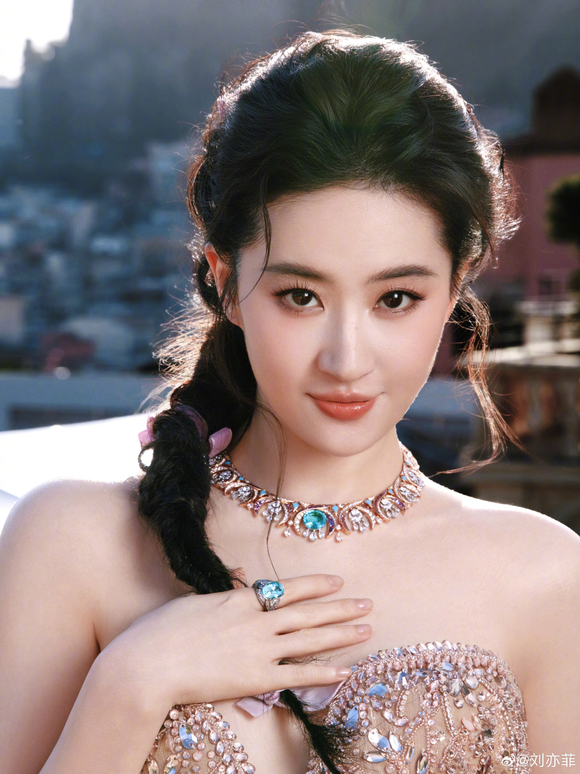 4 นักแสดงที่ถูกขนานนามว่า “หลิวอี้เฟยน้อย”