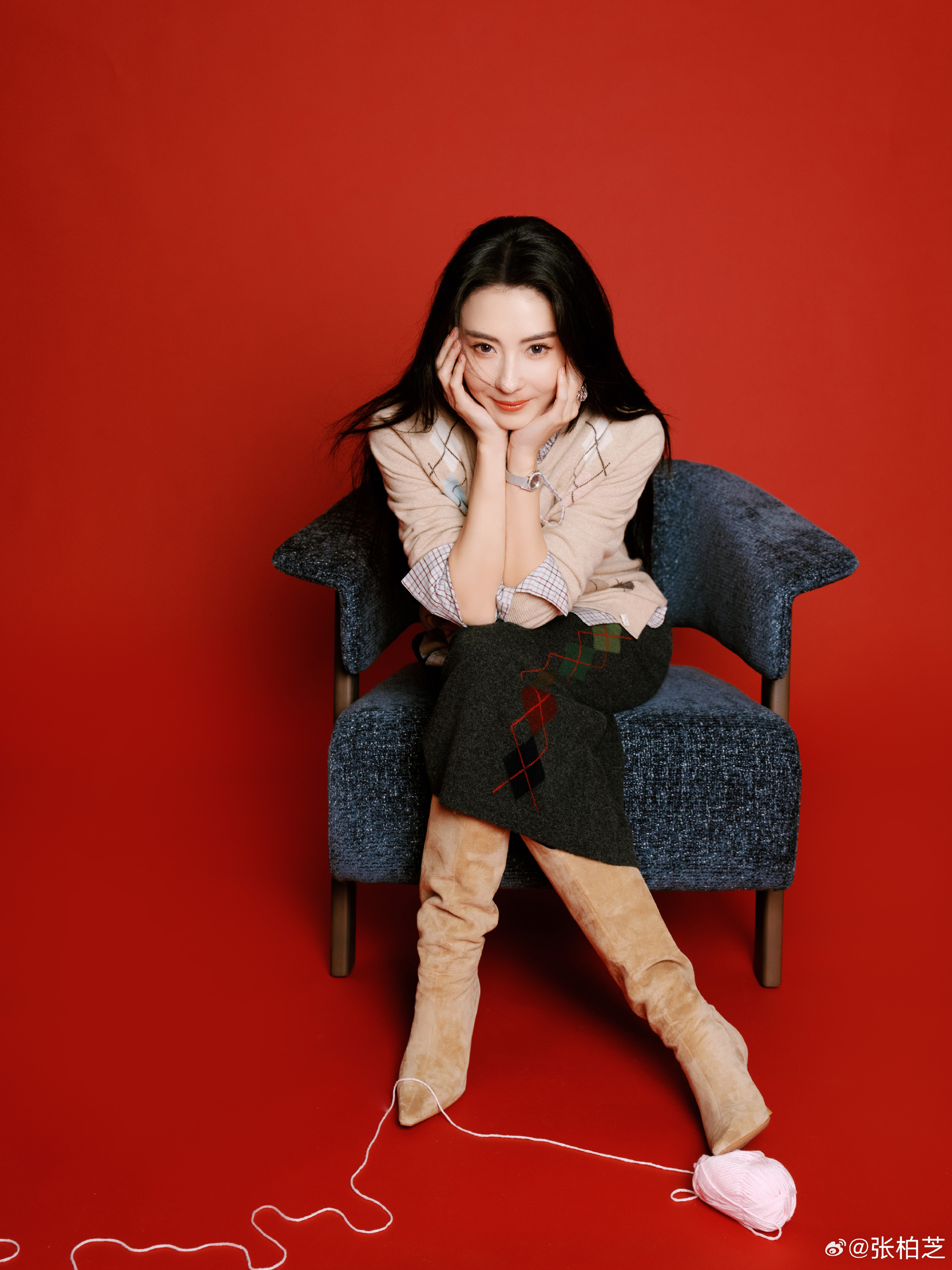 เปิดอีกมุมชีวิต “จางป๋อจื่อ” จากเด็กหญิงในความเงียบ สู่ดาวดังแห่งฮ่องกง