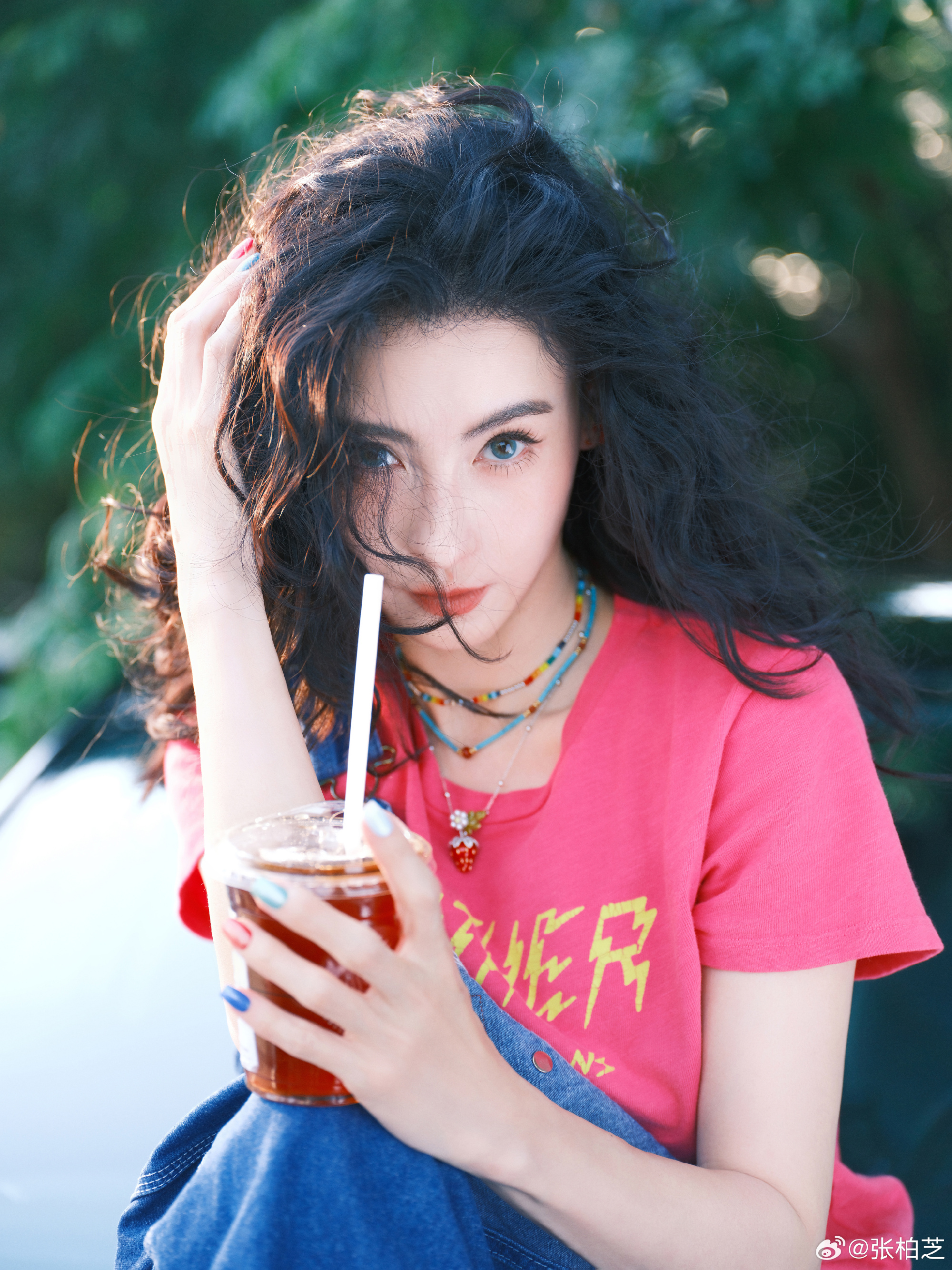 เปิดอีกมุมชีวิต “จางป๋อจื่อ” จากเด็กหญิงในความเงียบ สู่ดาวดังแห่งฮ่องกง