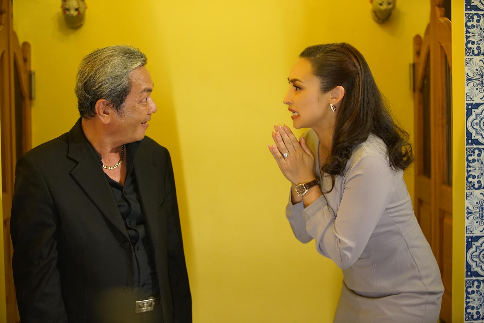 เรื่องย่อ น้ำผึ้งขม EP.11