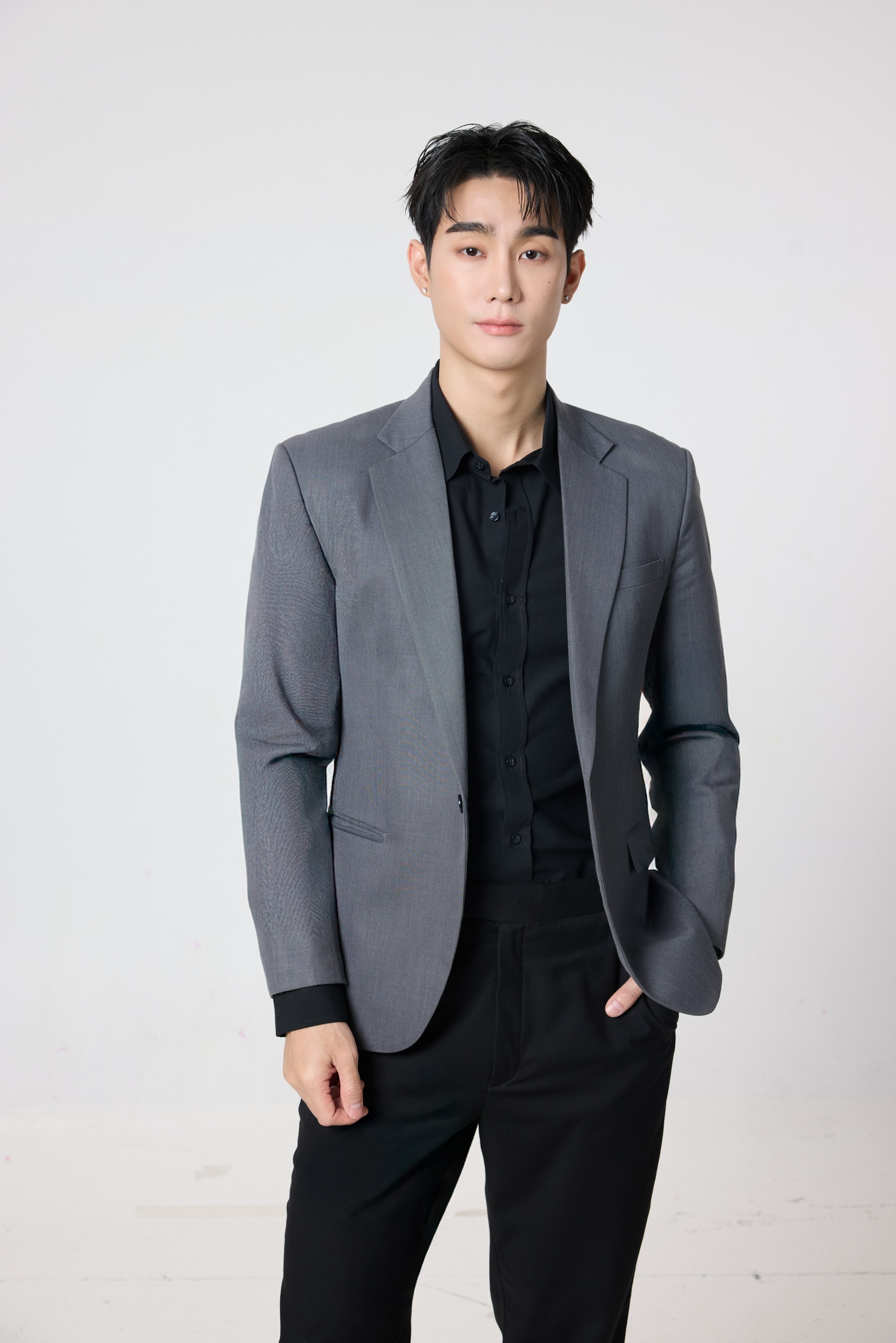  Melody of Secrets ความลับในบทเพลงที่บรรเลงไม่รู้จบ