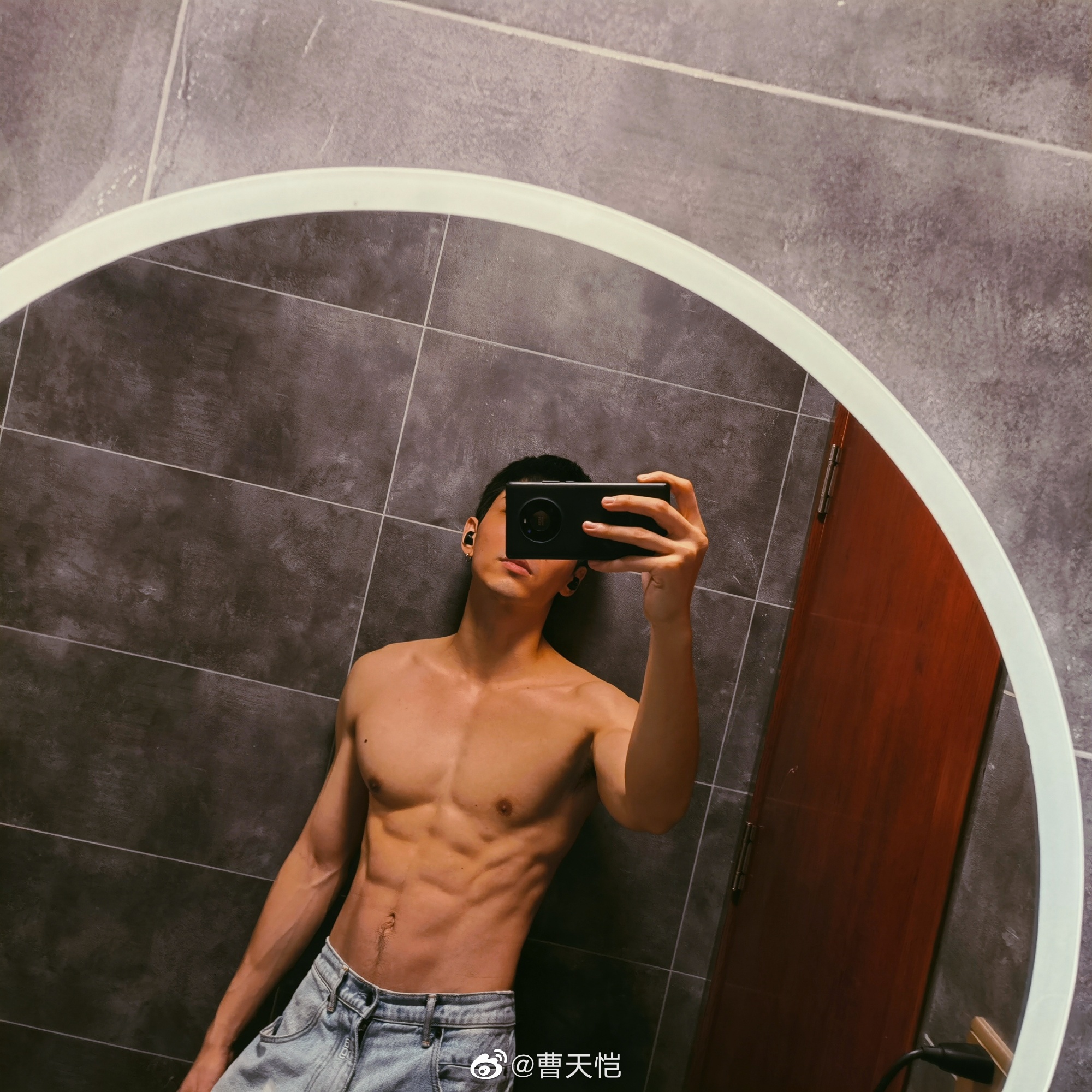 เฉาเทียนไค ประวัติพระเอกมินิซีรีส์จีน