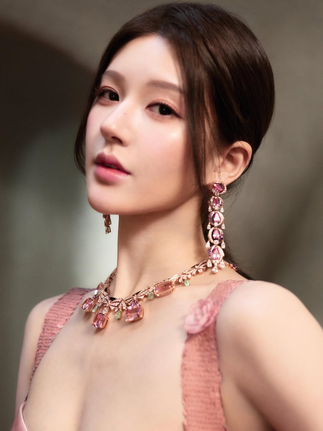 จ้าวลู่ซือ