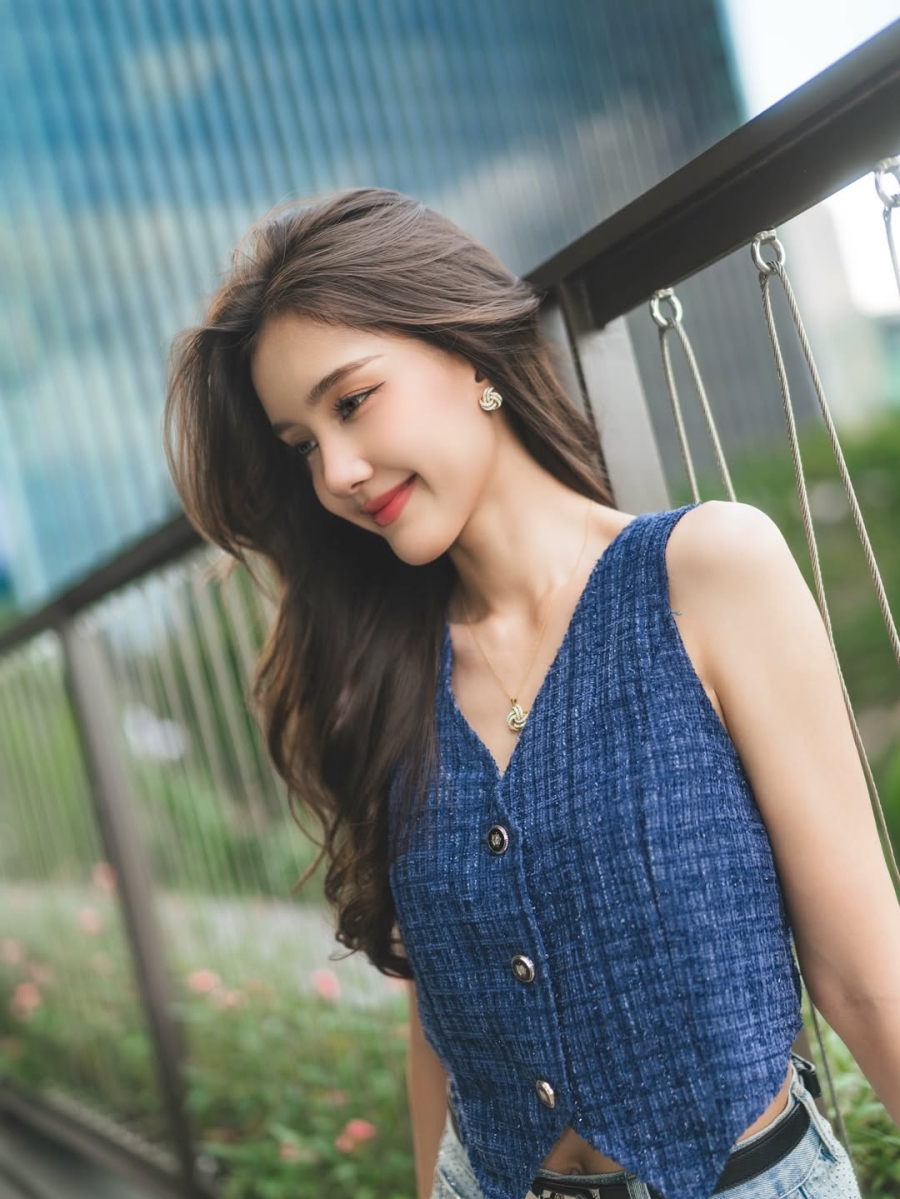 ลิซ่า อลิซา สาวไทยข้ามภพป่วนใจแม่ทัพ