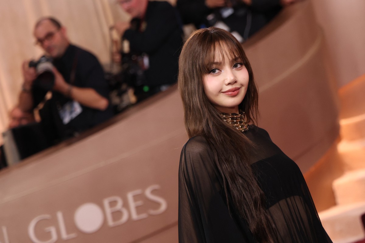 ลิซ่า พรมแดง Golden Globes 2026 