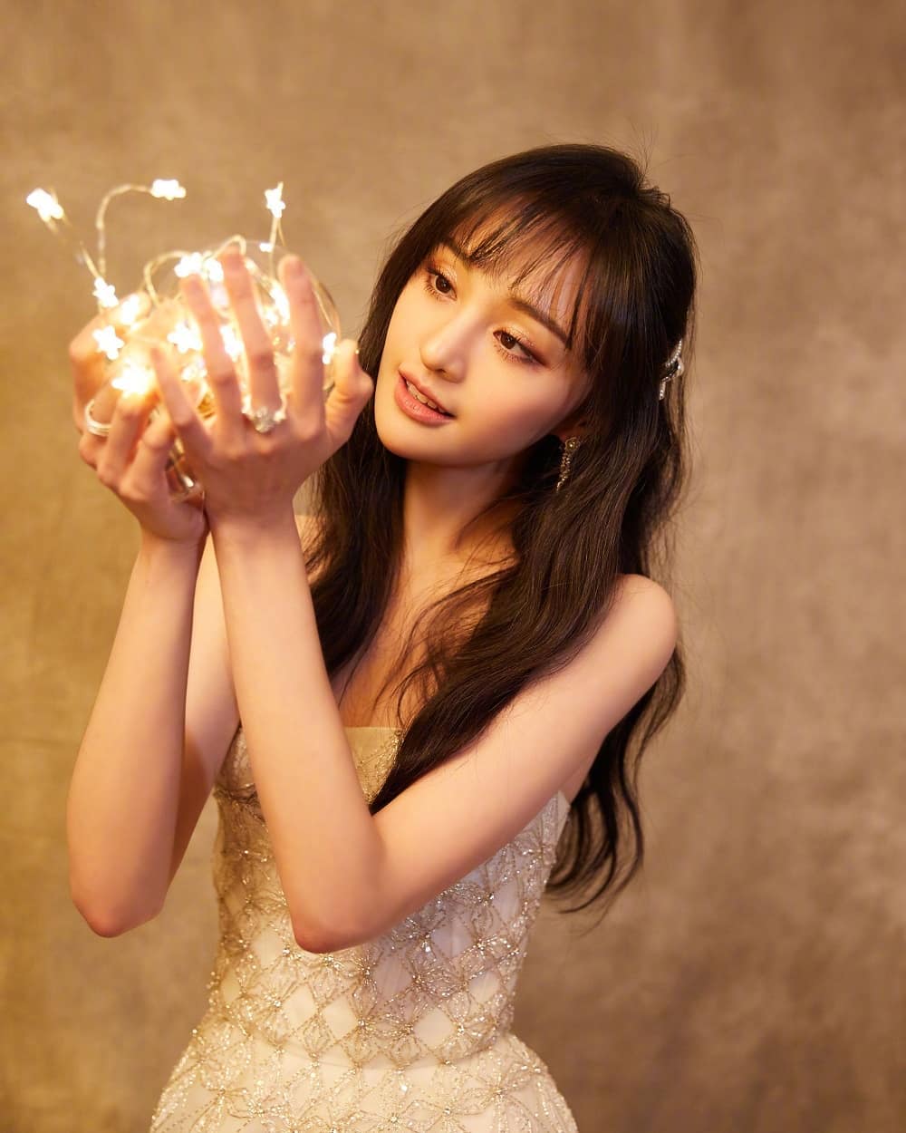 เจิ้งส่วง โผล่สหรัฐฯ ภาพปัจจุบันต่างจากภาพจำอย่างสิ้นเชิง