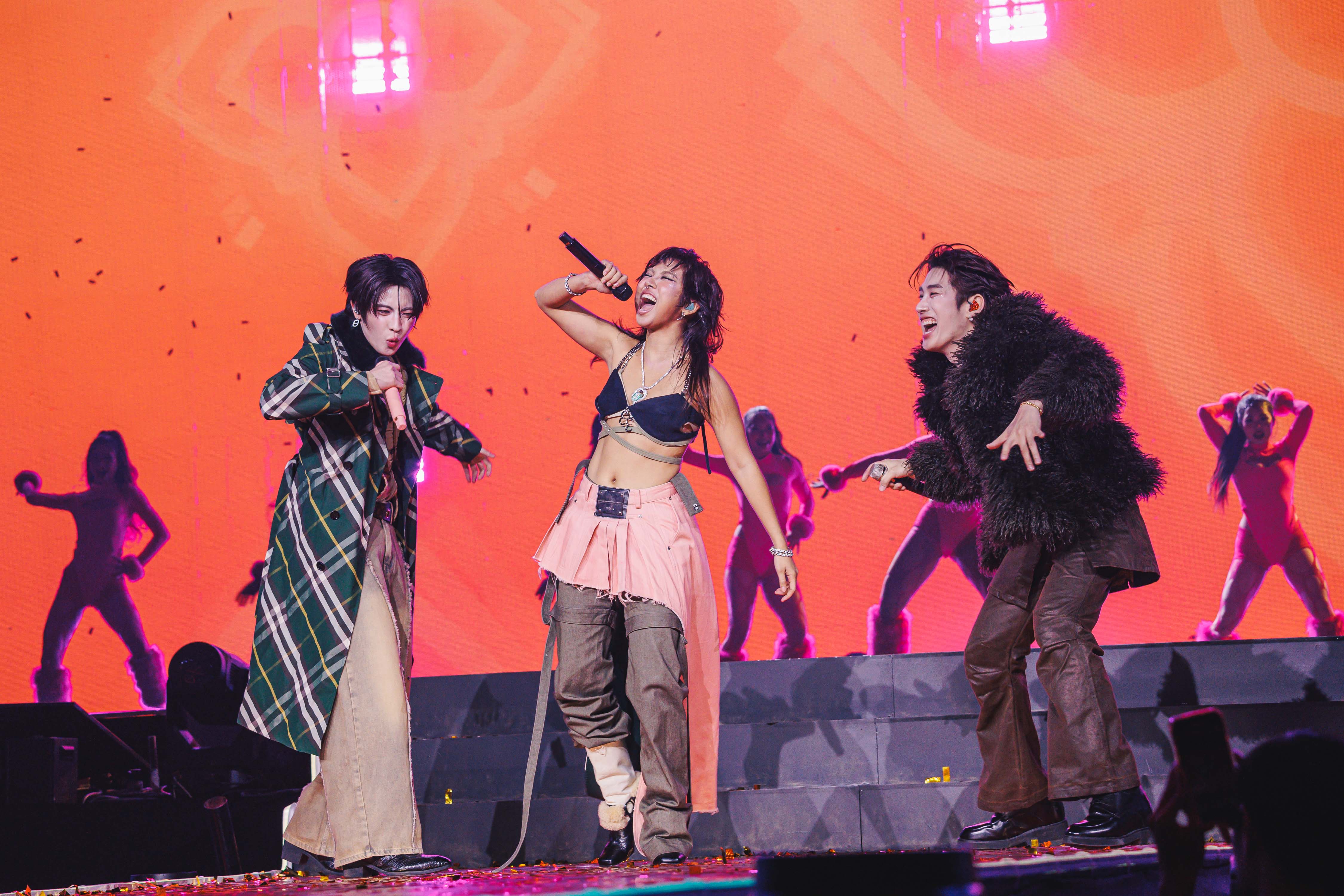 เขมจิราต้องรอด คอนเสิร์ต