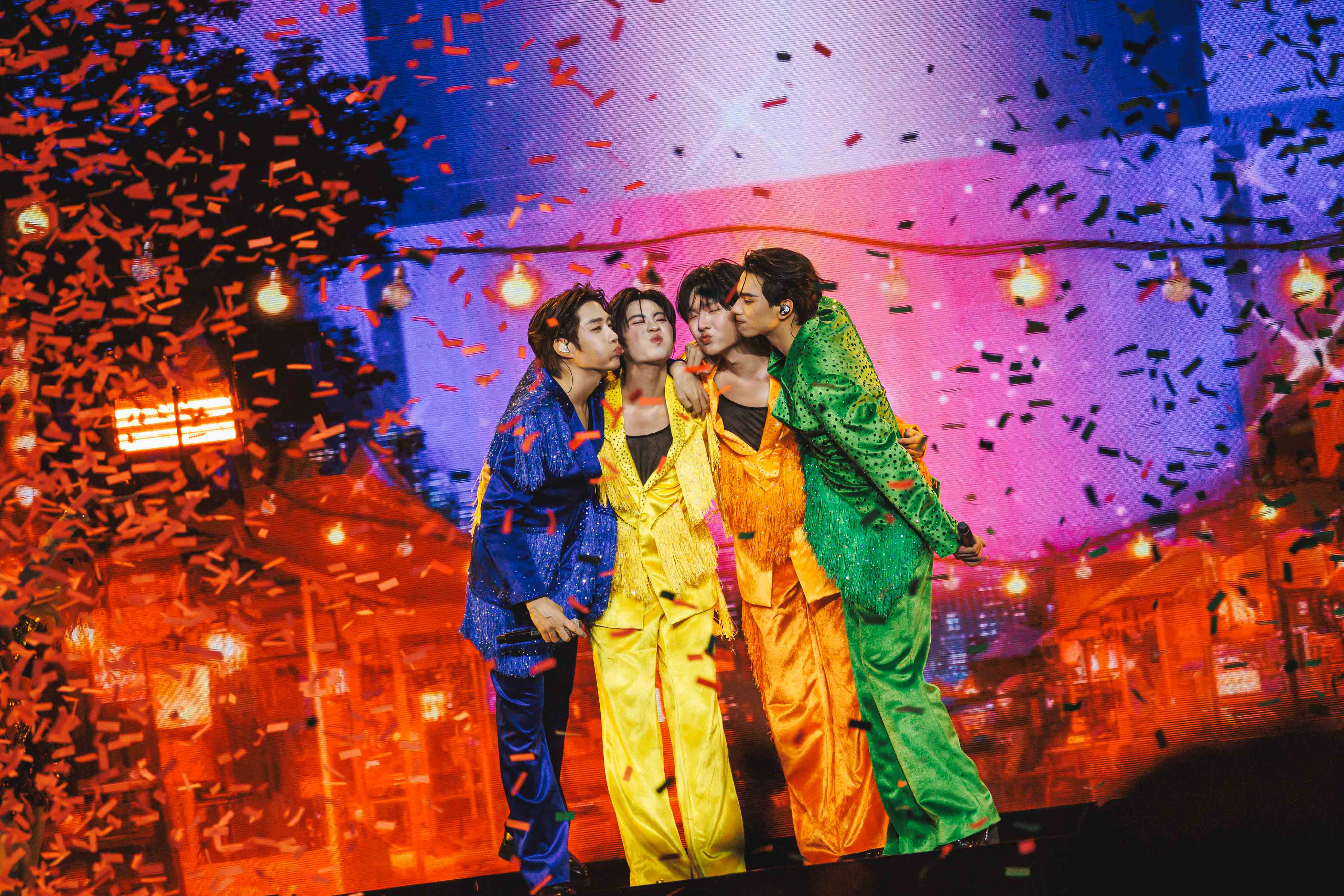 เขมจิราต้องรอด คอนเสิร์ต