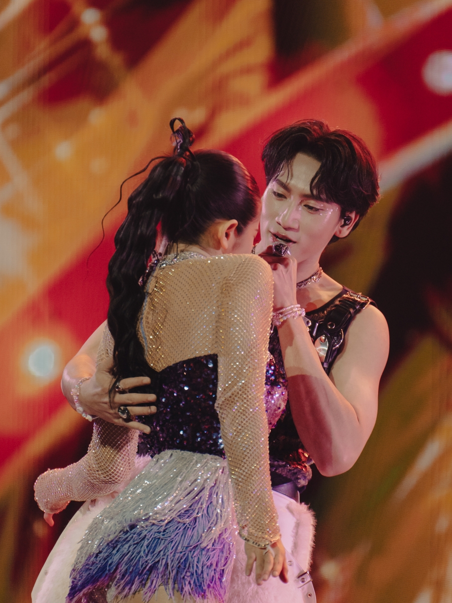 เขมจิราต้องรอด คอนเสิร์ต