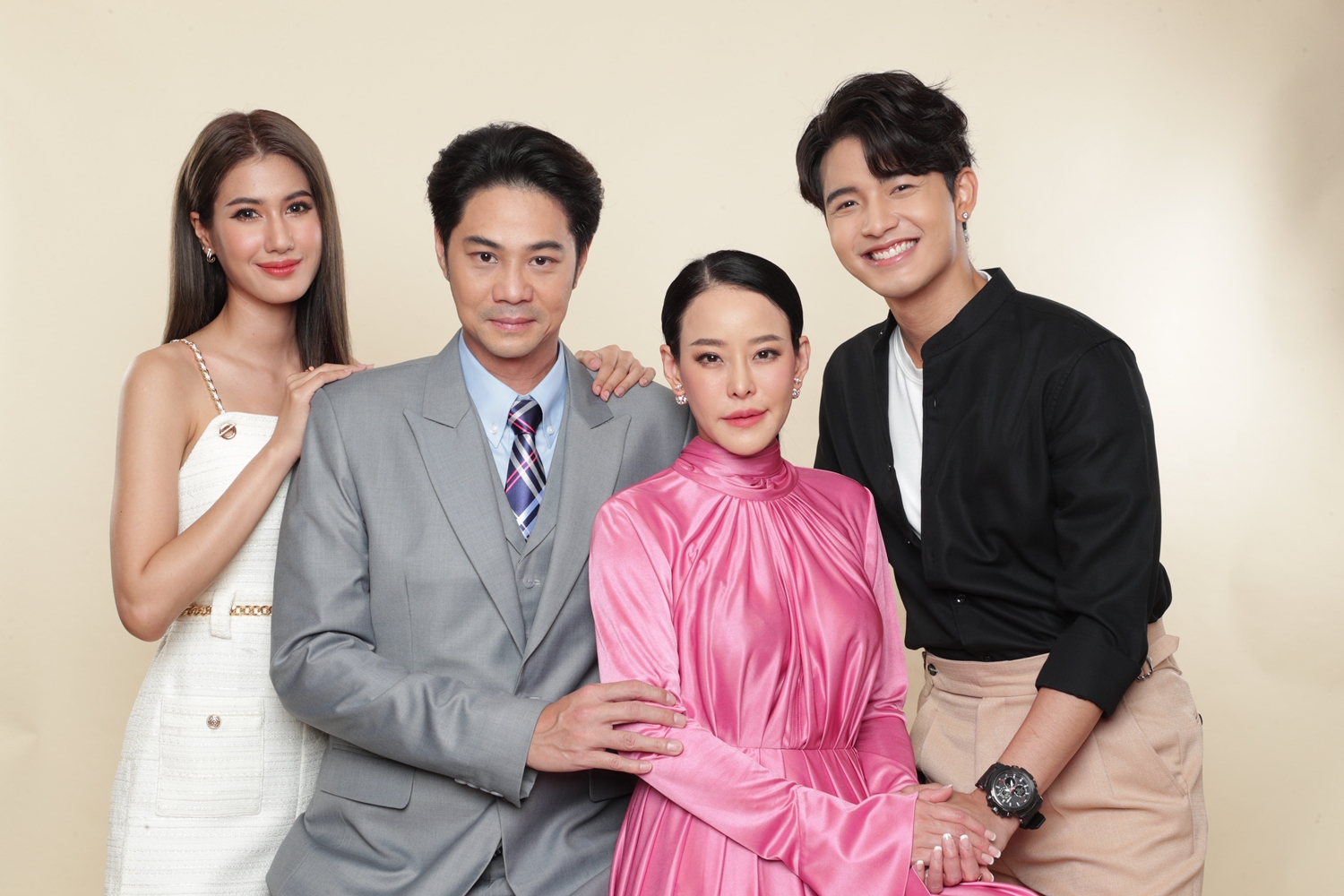 กุหลาบเล่นไฟ