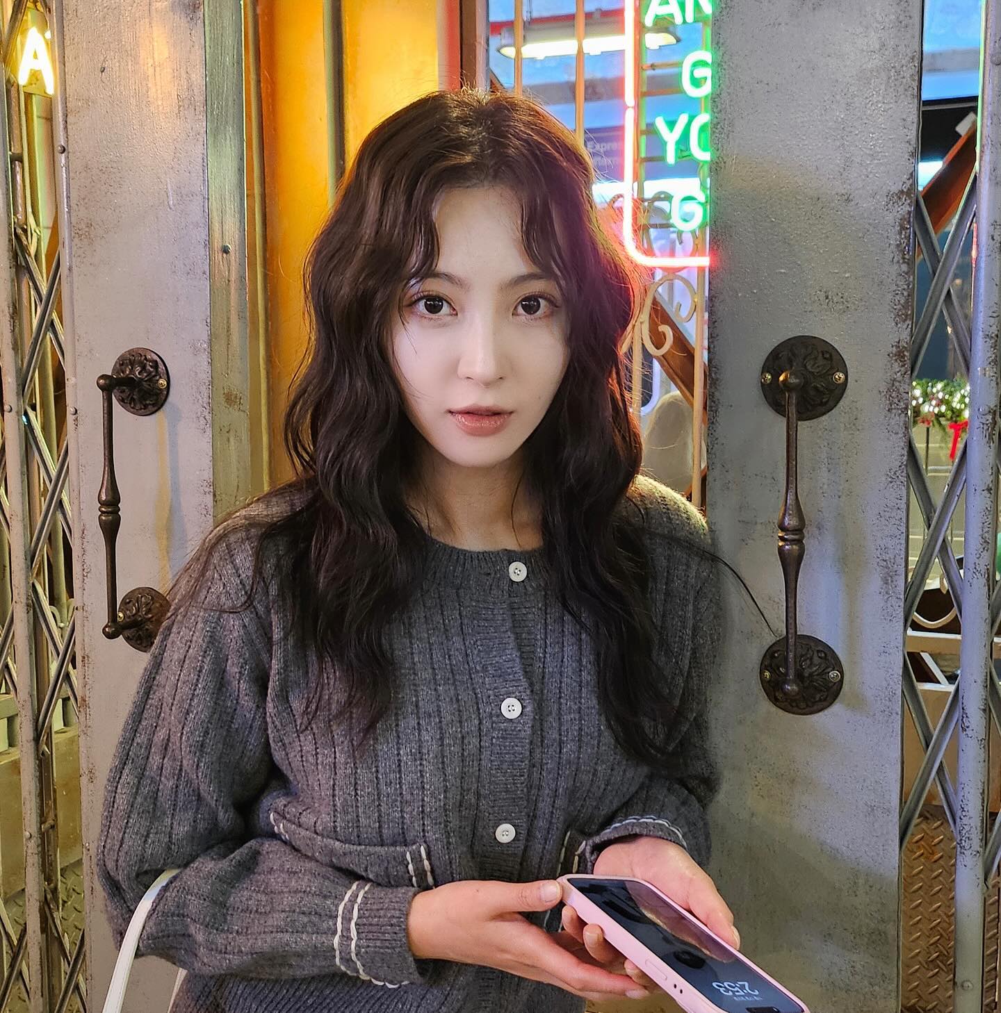  จองฮเยซอง นางเอกดัง “สวยเกินไป” จนพ่อคุมเข้ม