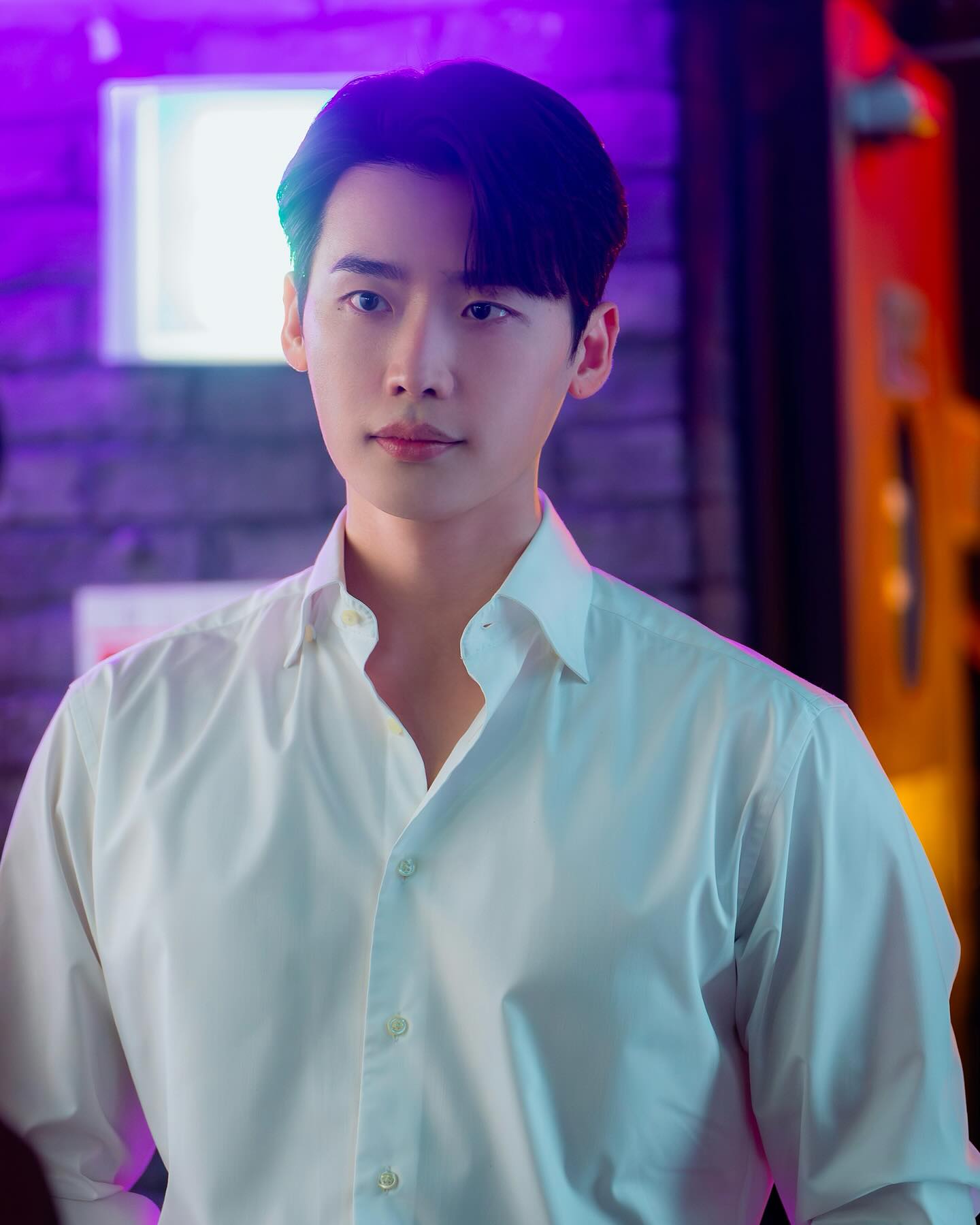 อีจงซอก ปะทะ อีจุนฮยอก ใน 2 เรื่องราวเชื่อมกัน