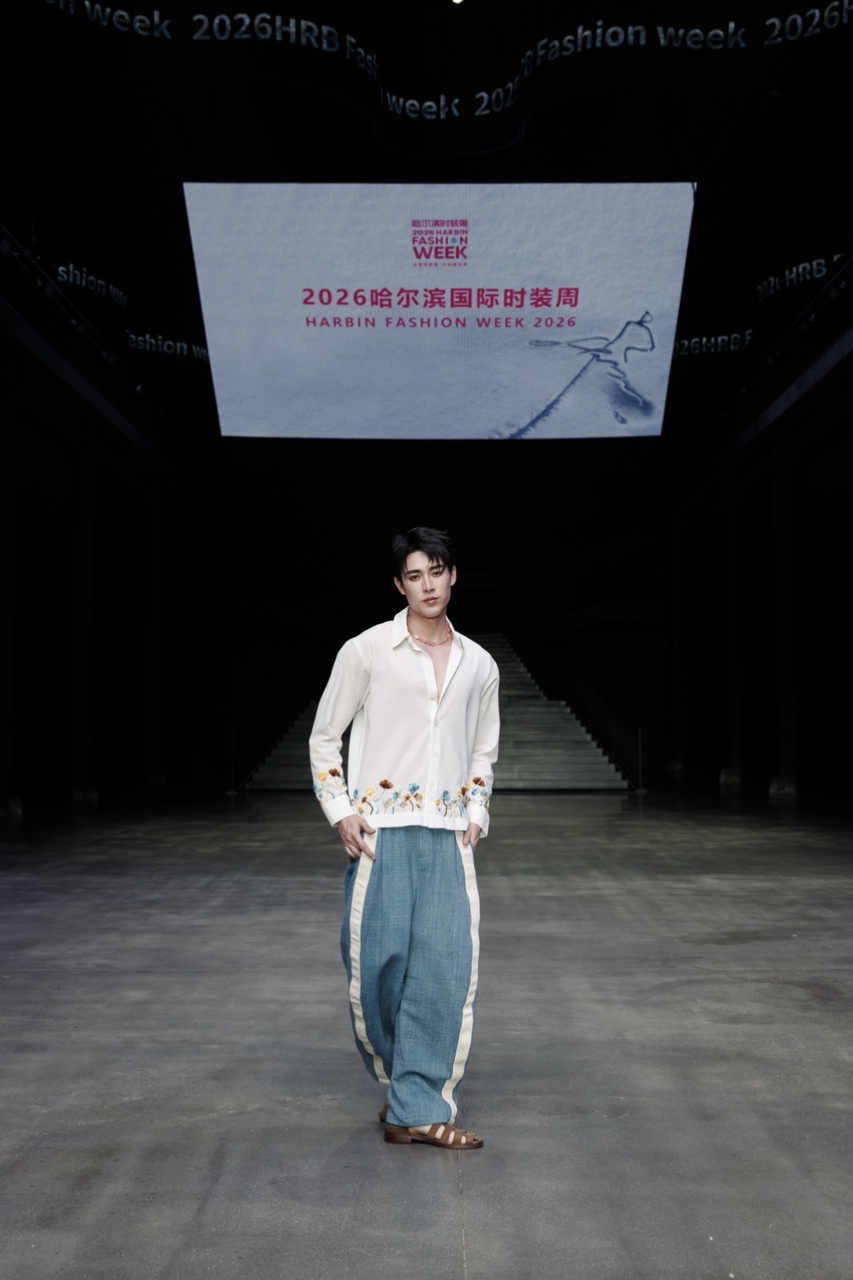 เปิดวาร์ป “นิวตั้น ไวยากรณ์” ศิลปินรุ่นใหม่มากความสามารถ ที่โซเชียลกำลังพูดถึง