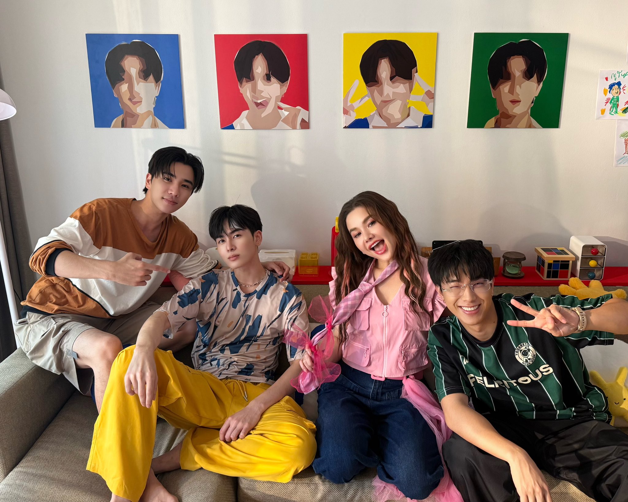 รักครูเท่าโลกเลย LOVE YOU TEACHER