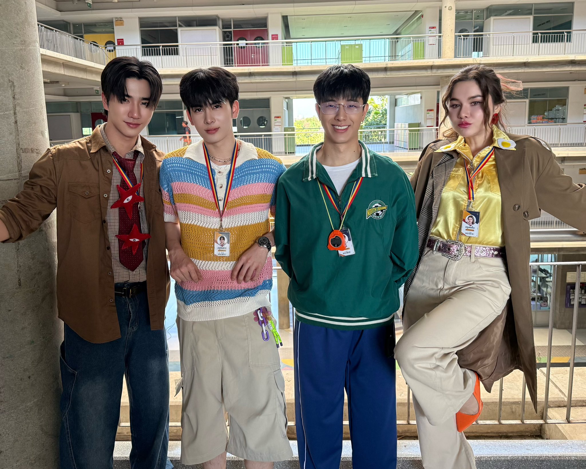 รักครูเท่าโลกเลย LOVE YOU TEACHER