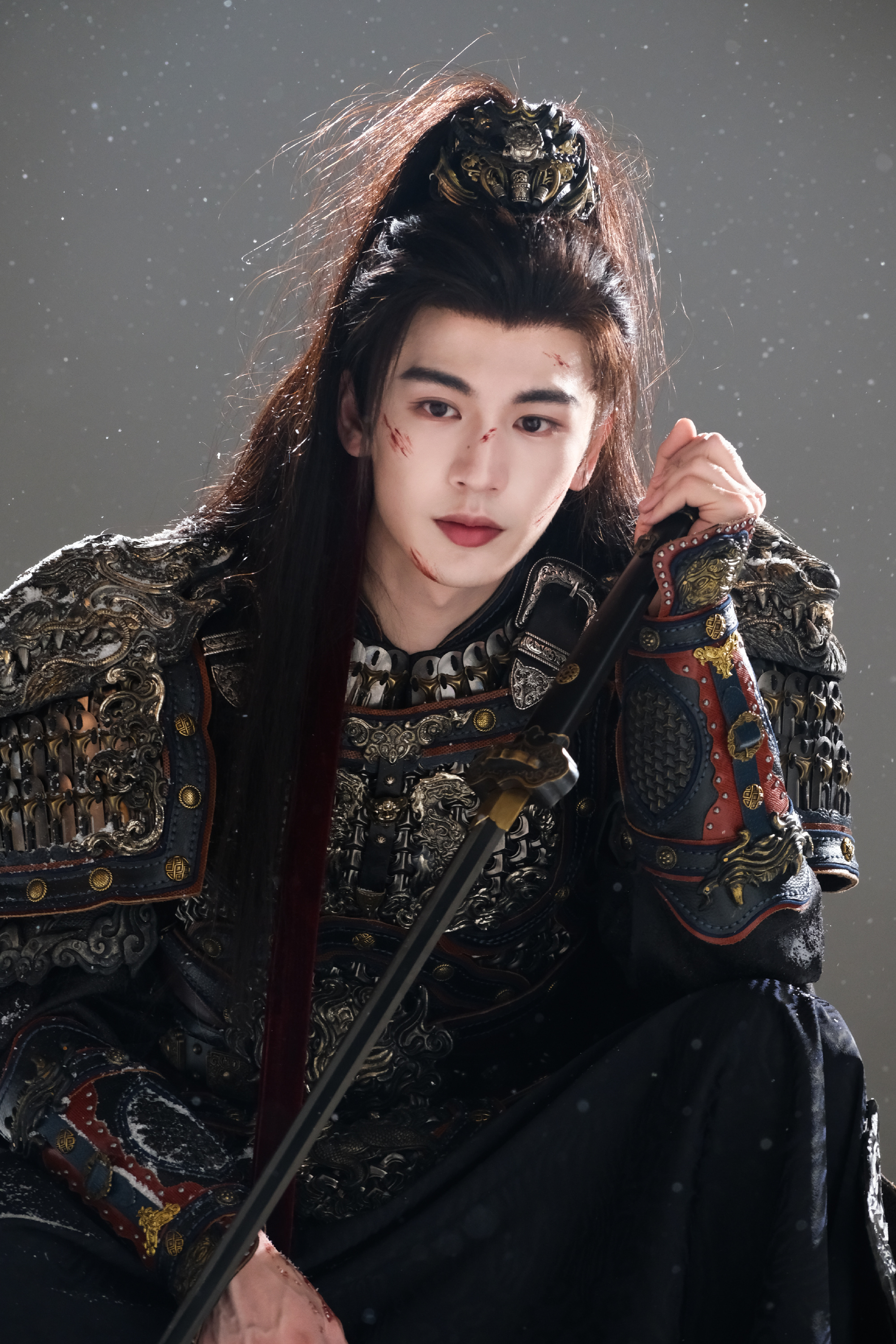 “จางหลิงเฮ่อ” หล่อสะกด ล่าหยก พุ่งขึ้นอันดับ 1 ตั้งแต่เปิดตัว