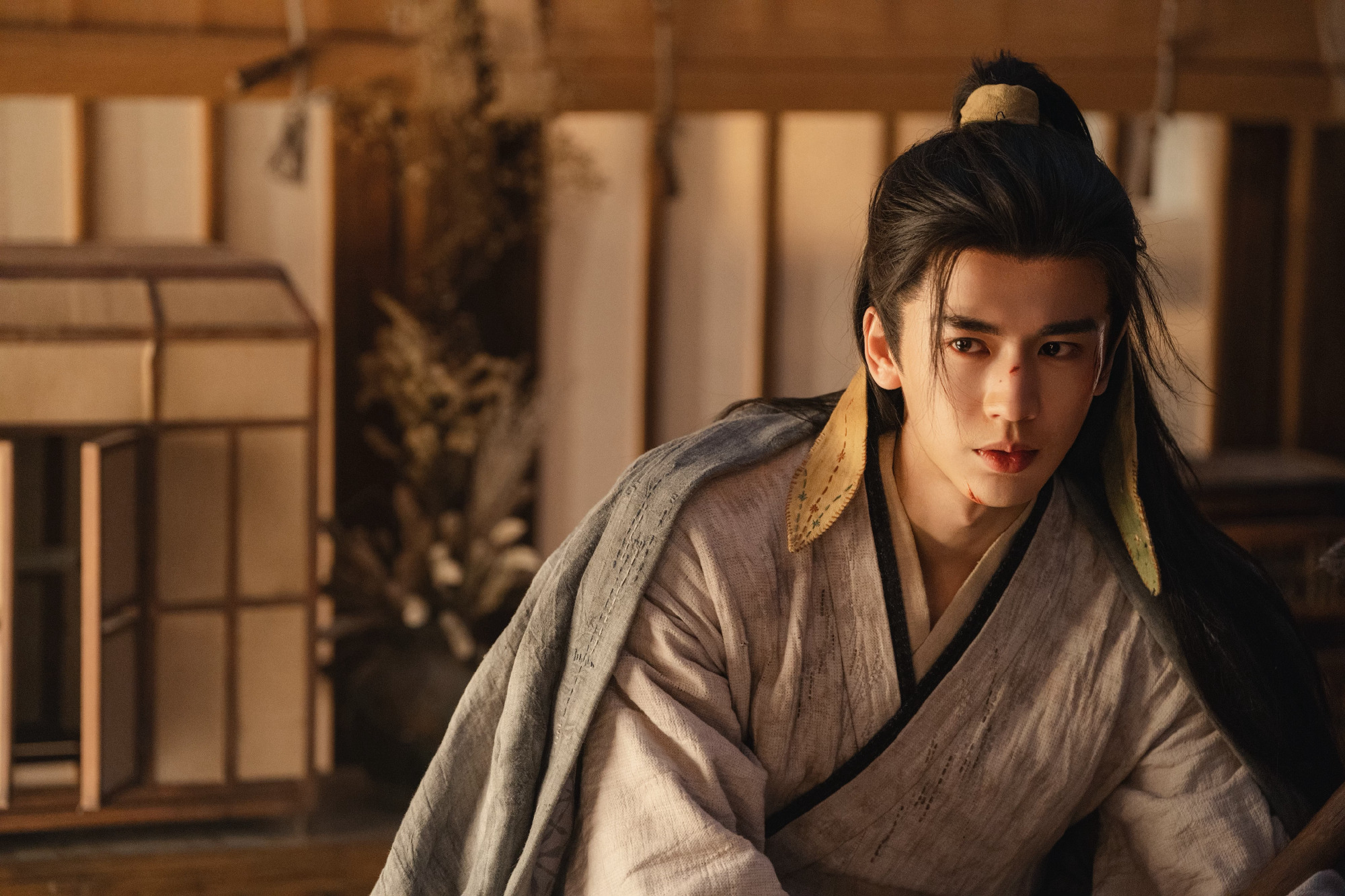 “จางหลิงเฮ่อ” หล่อสะกด ล่าหยก พุ่งขึ้นอันดับ 1 ตั้งแต่เปิดตัว