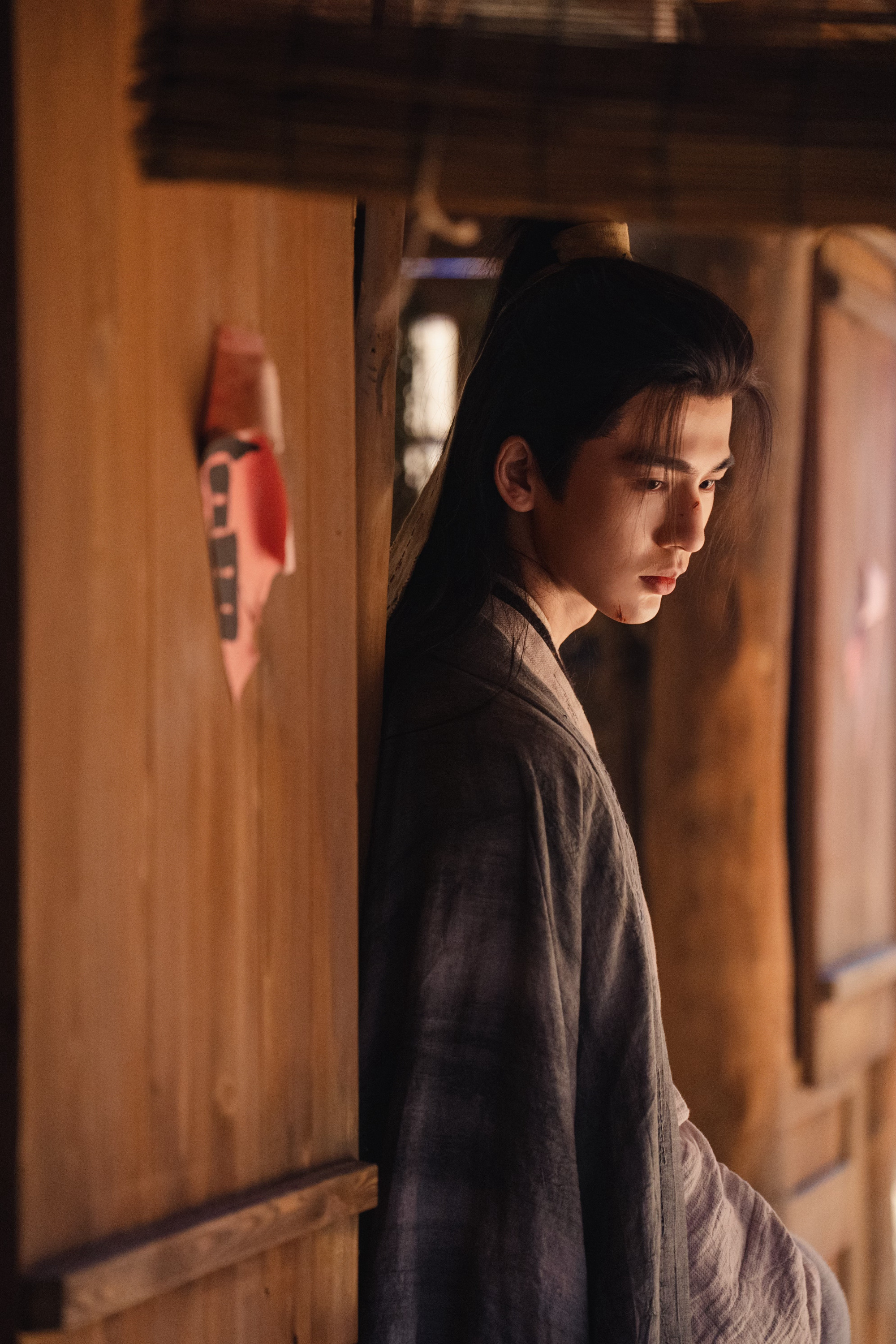 “จางหลิงเฮ่อ” หล่อสะกด ล่าหยก พุ่งขึ้นอันดับ 1 ตั้งแต่เปิดตัว