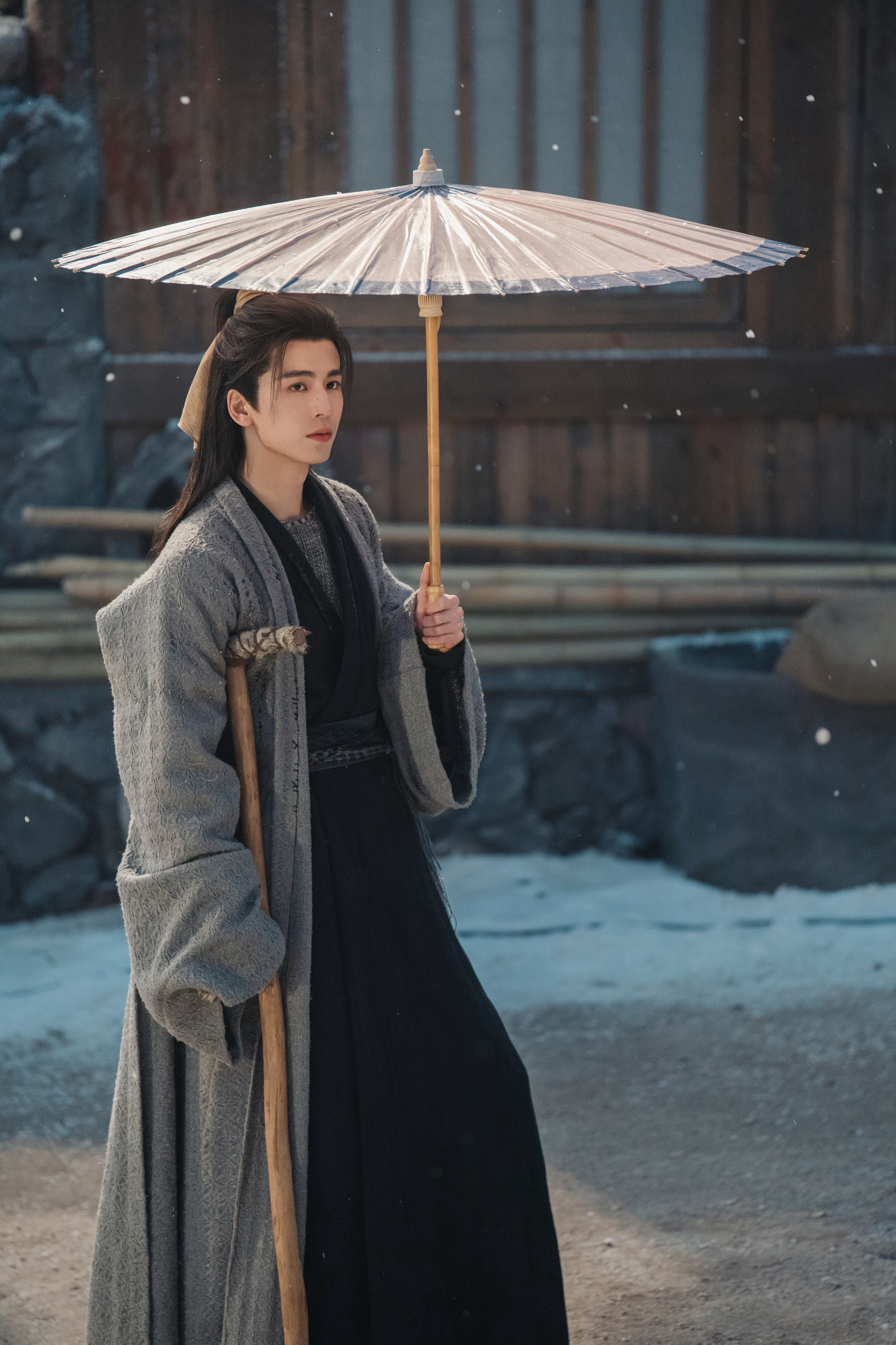 “จางหลิงเฮ่อ” หล่อสะกด ล่าหยก พุ่งขึ้นอันดับ 1 ตั้งแต่เปิดตัว