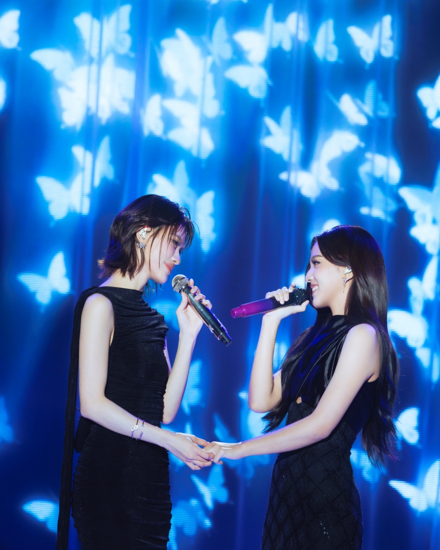 EMI BONNIE : LOVE SESSION