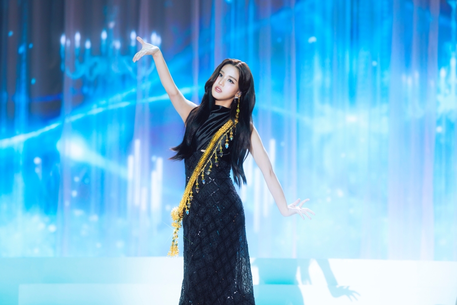 EMI BONNIE : LOVE SESSION