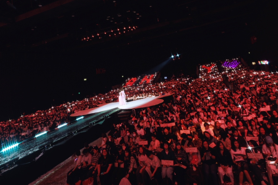 EMI BONNIE : LOVE SESSION