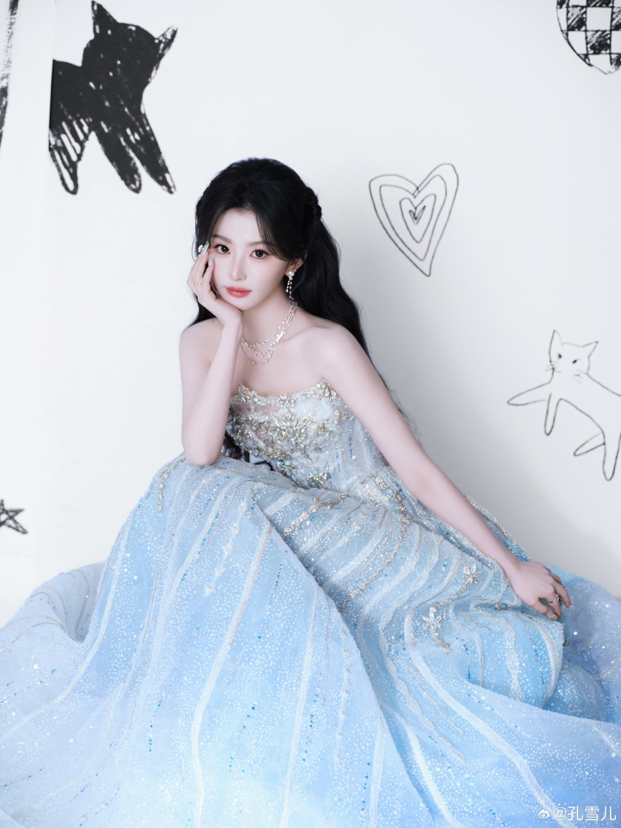 ทำความรู้จัก ขงเสว่เอ๋อร์ (Kong Xue Er) ดาวรุ่งจีนที่กำลังมาแรง